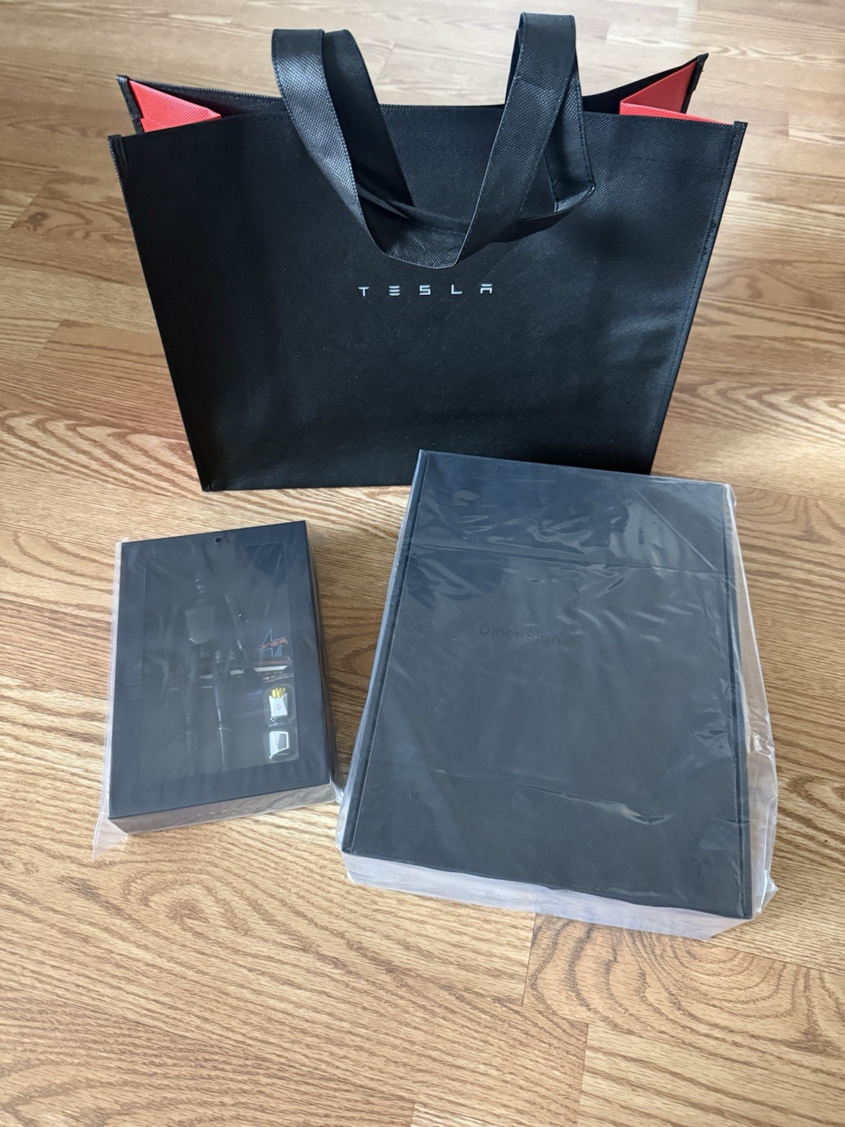 COLLECTOR’S BUNDLE: Tesla Diner Bot + Neon Diner Sign + Tote Bag
