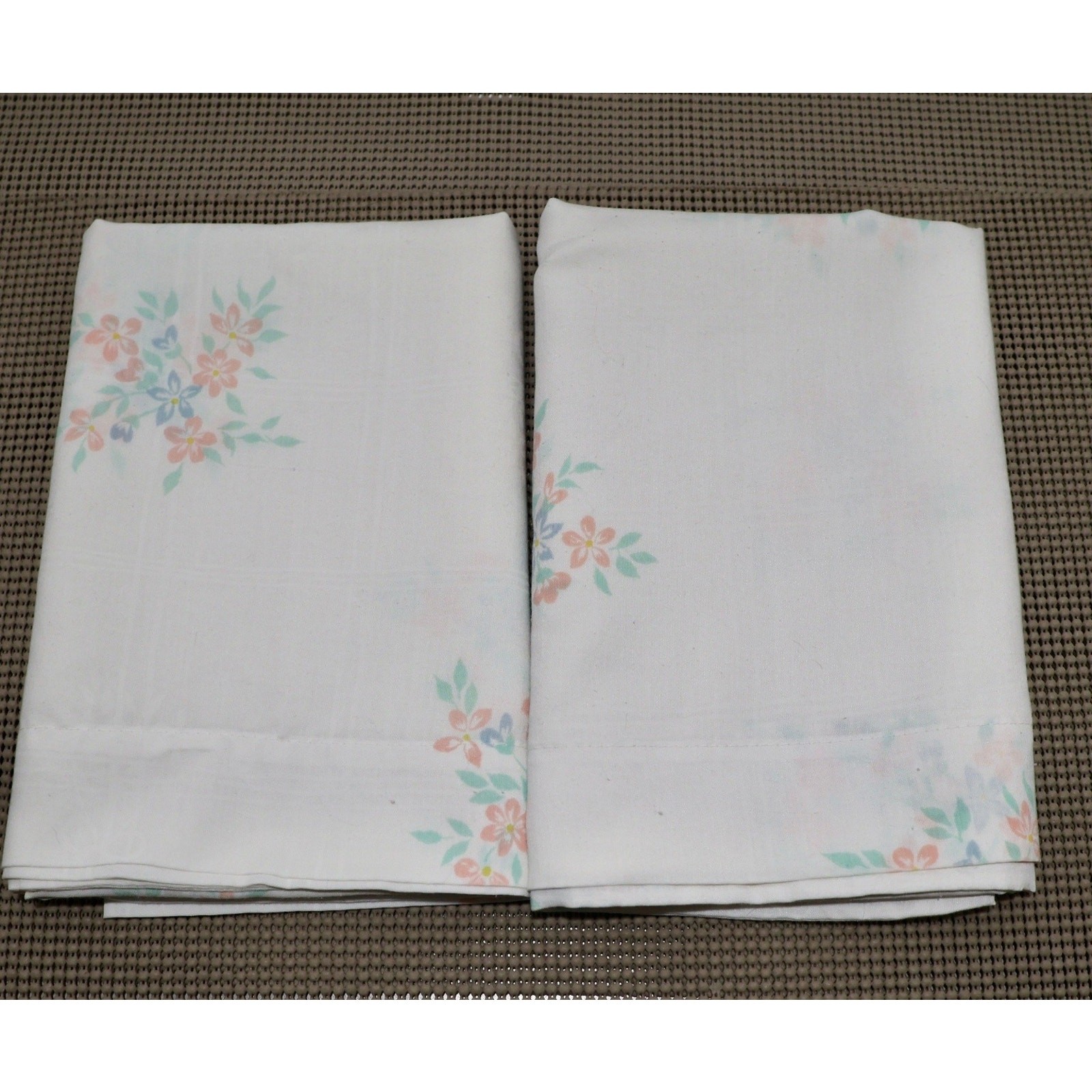 Burlington King Pillowcase Pair Floral White Made in USA Pastel