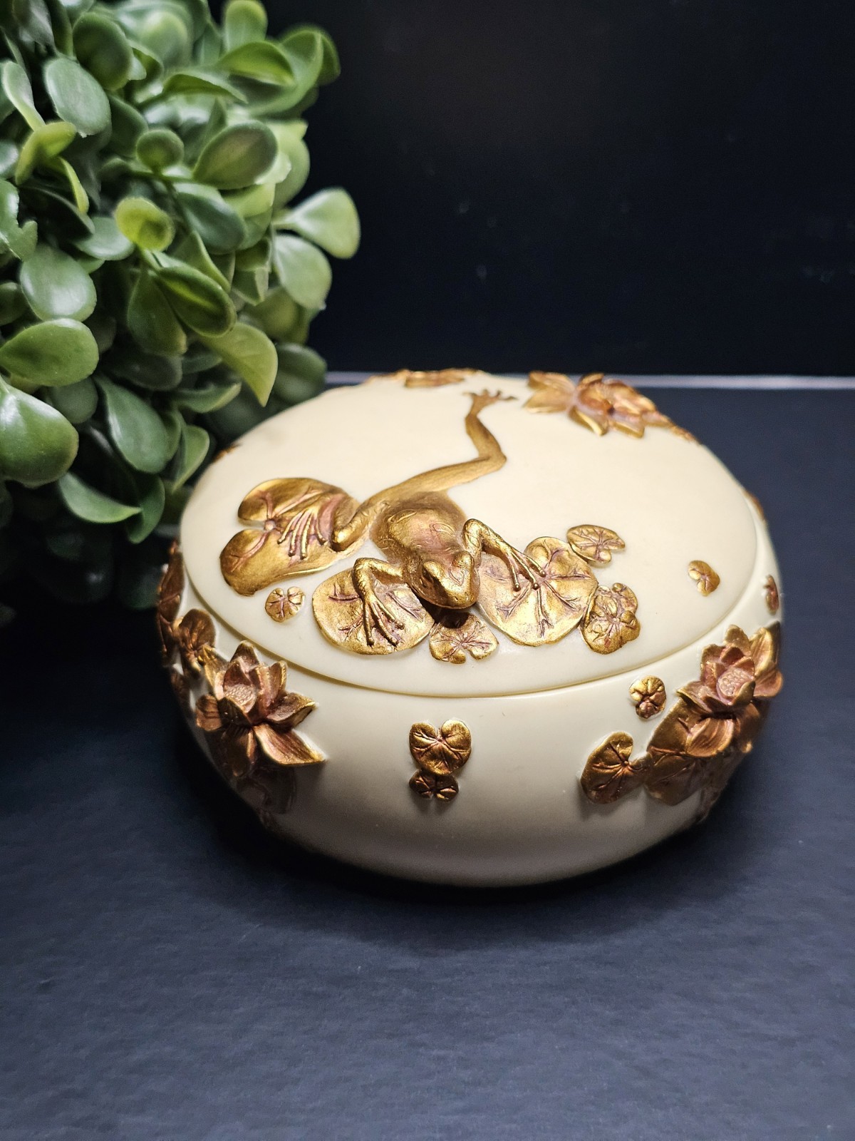 Vintage Veronese Art Nouveau Frog on Lily Pad Trinket Box Gold Gilded Polyresin