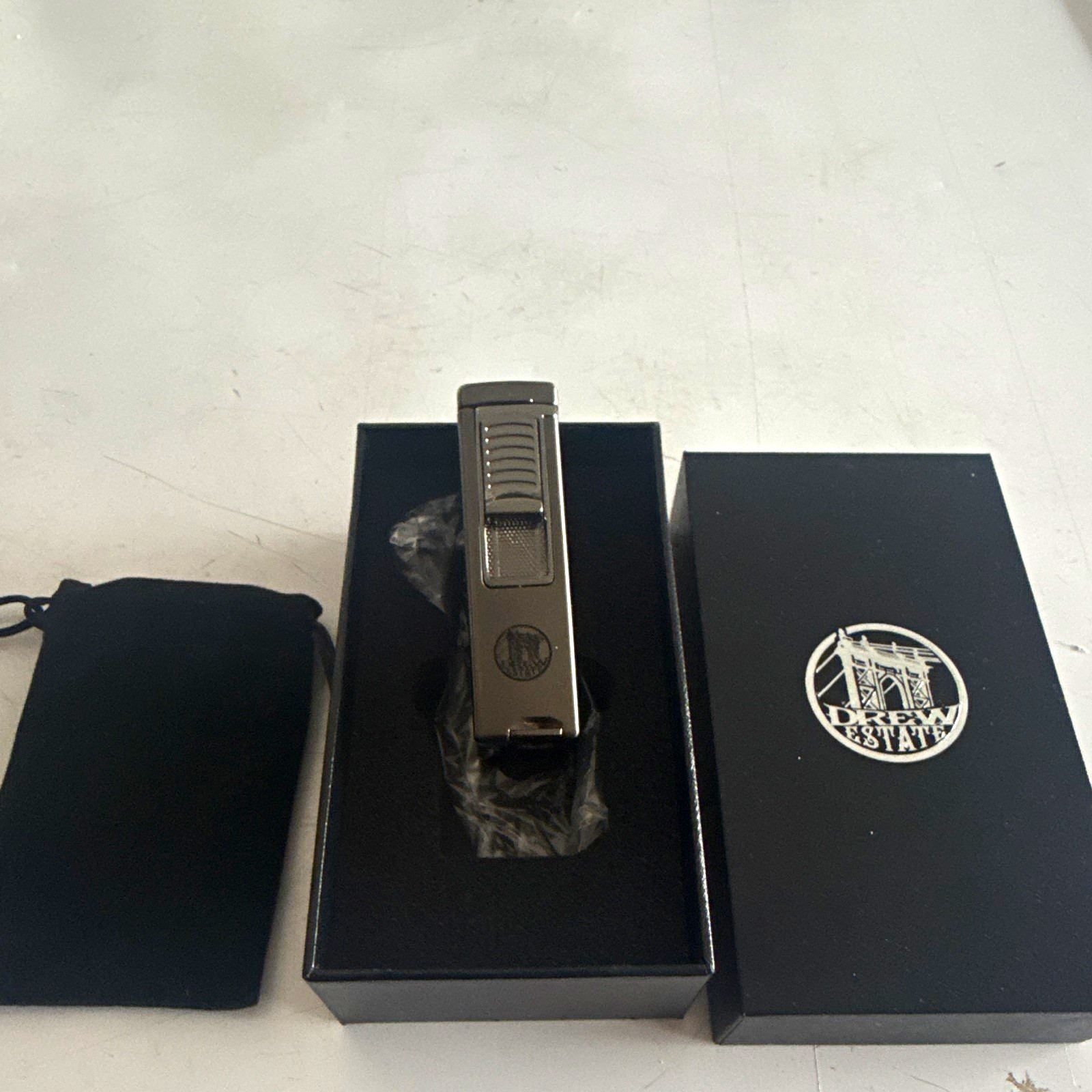 Drew Estate Silver Metal Lighter w/ Box - Silver Lighter Hammersmith Tranquito