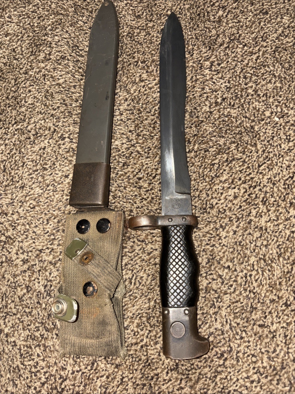 Vintage Spanish Mauser  (M1964) Knife Bayonet with Scabbard