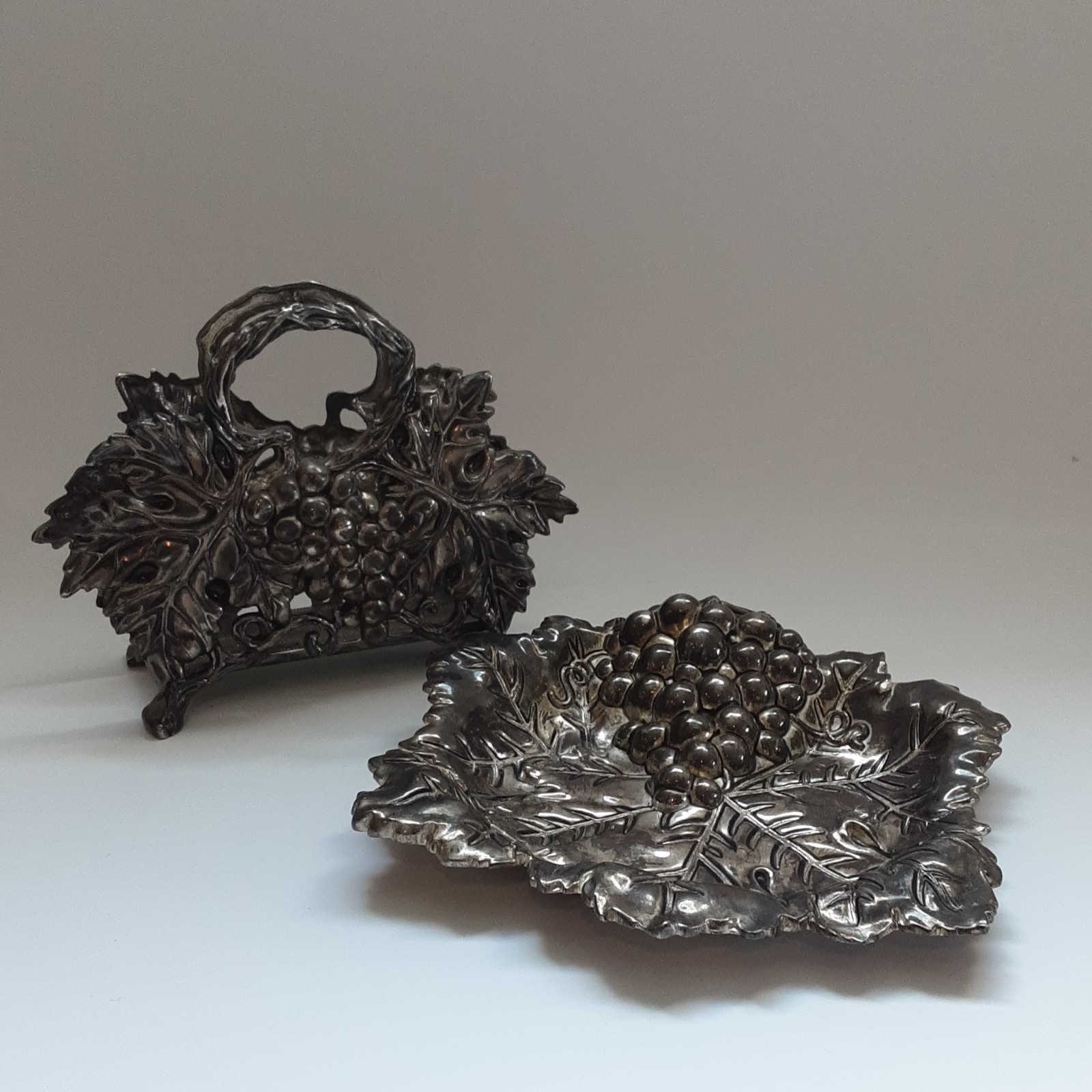 Vintage 1994 Godinger Silver Art Co Grapevine Napkin Holder and Candy Bowl 