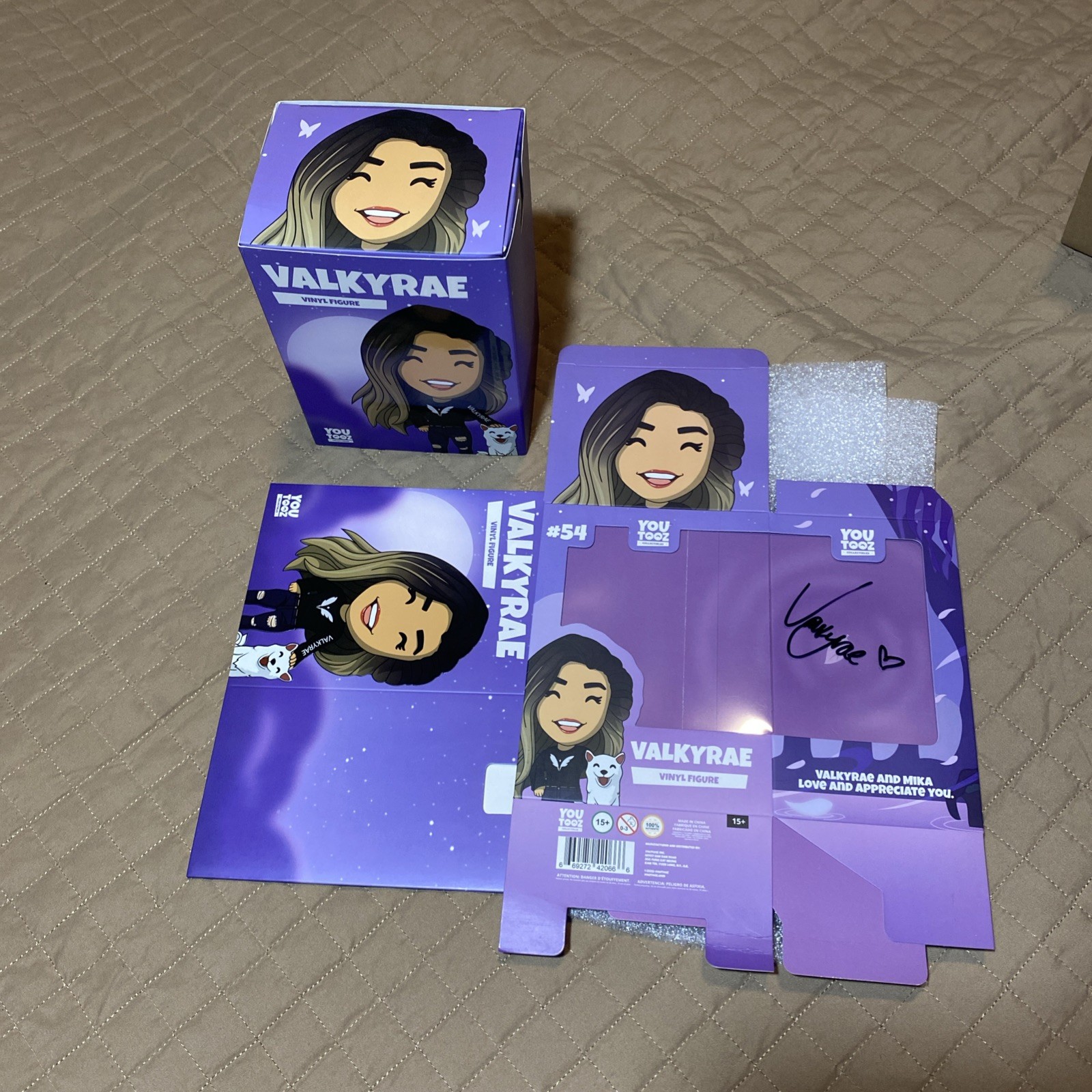 YouTooz Valkyrae #54 Vinyl Figure & SIGNED BRAND NEW BOX *Limited Edition*