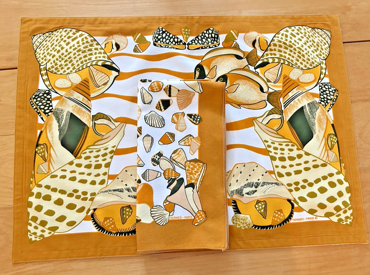 Vtg HERMES Paris Cotton Placemat & Napkin Set Nautical Mustard Ochre Sea Shell