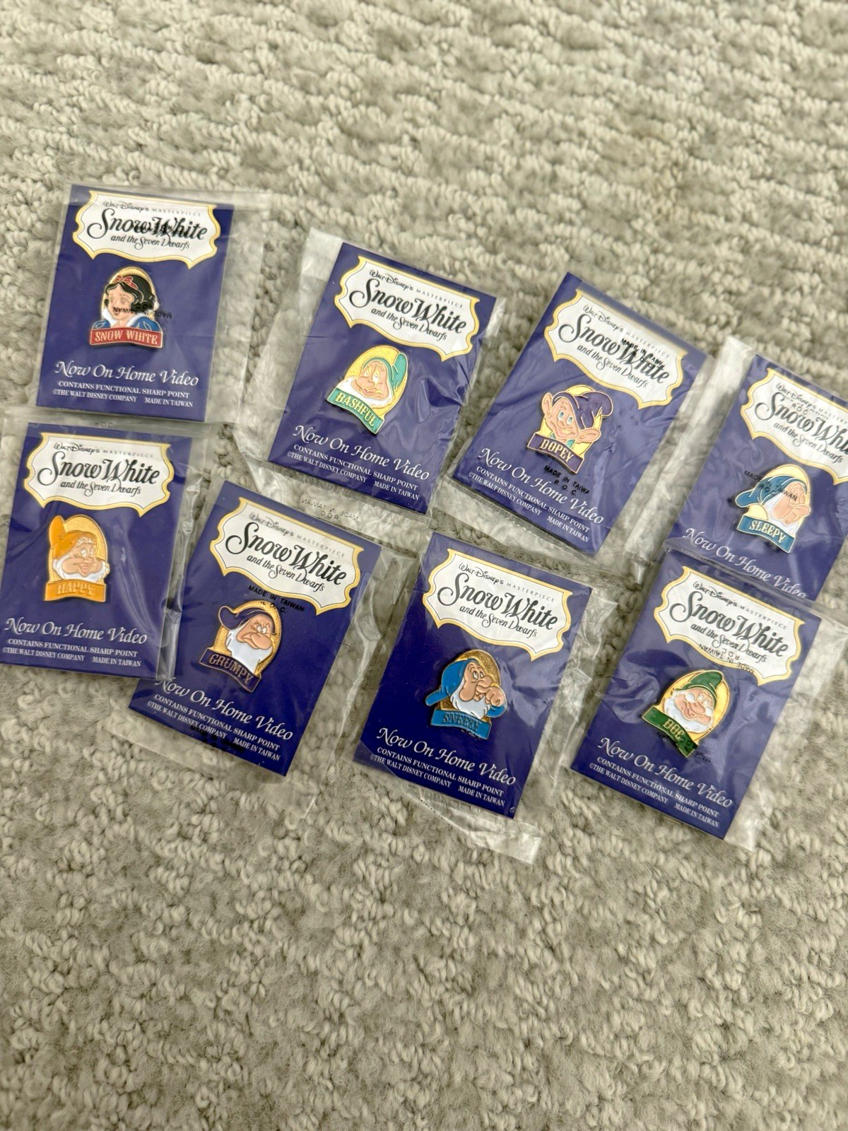 The Walt Disney Company Snow White 7 Dwarfs Pin Set: Doc, Grumpy, Happy+