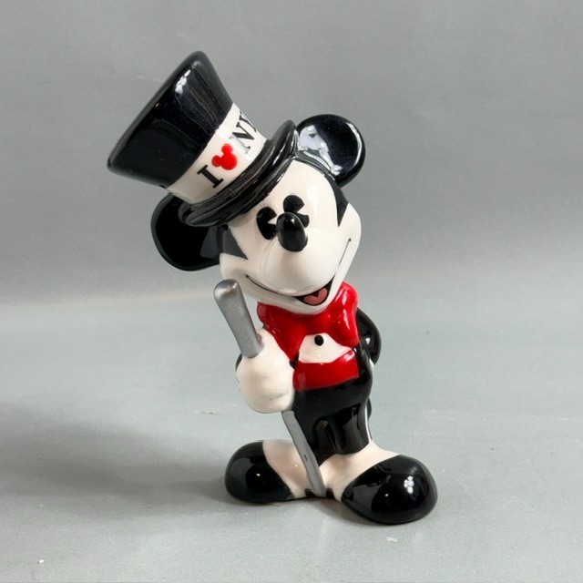 Vintage Walt Disney Mickey Mouse Figurine I Love New York Hat Cane Porcelain NY