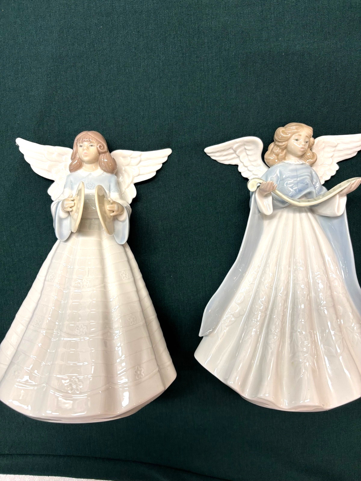 2-Lladro Figurines /Tree Toppers Angel With Cymbals And Singing Angel Mint 1-Box