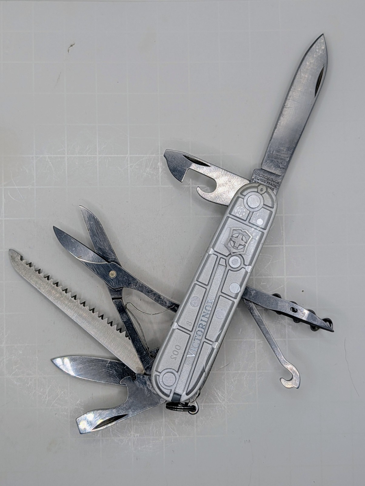 Victorinox Huntsman Silvertech 91mm Swiss Army Knife SAK 15-In-1 Multitool Clear