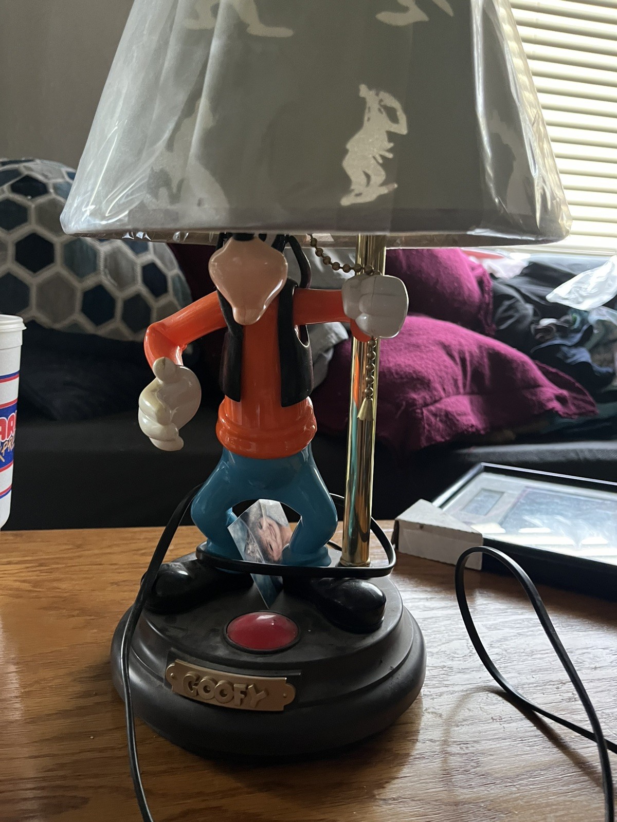 Goofy (Disney)Animates, Talks+ Lamp With Orig Lampshade 1990's VIDEO Works Great