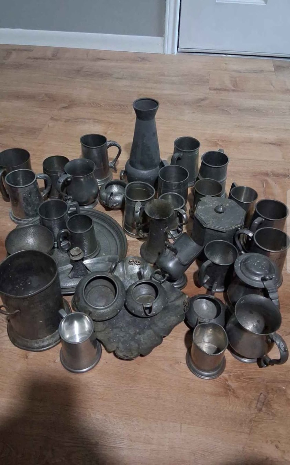 Lot of 33 Vintage English Pewter Tankards, Mugs, Trays & Bowls - Sheffield...
