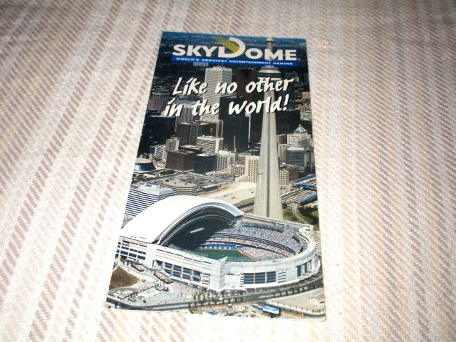SKYDOME WORLD\'S GREATEST ENTERTAINMENT CENTER TORONTO ONTARIO 1980s BROCHURE