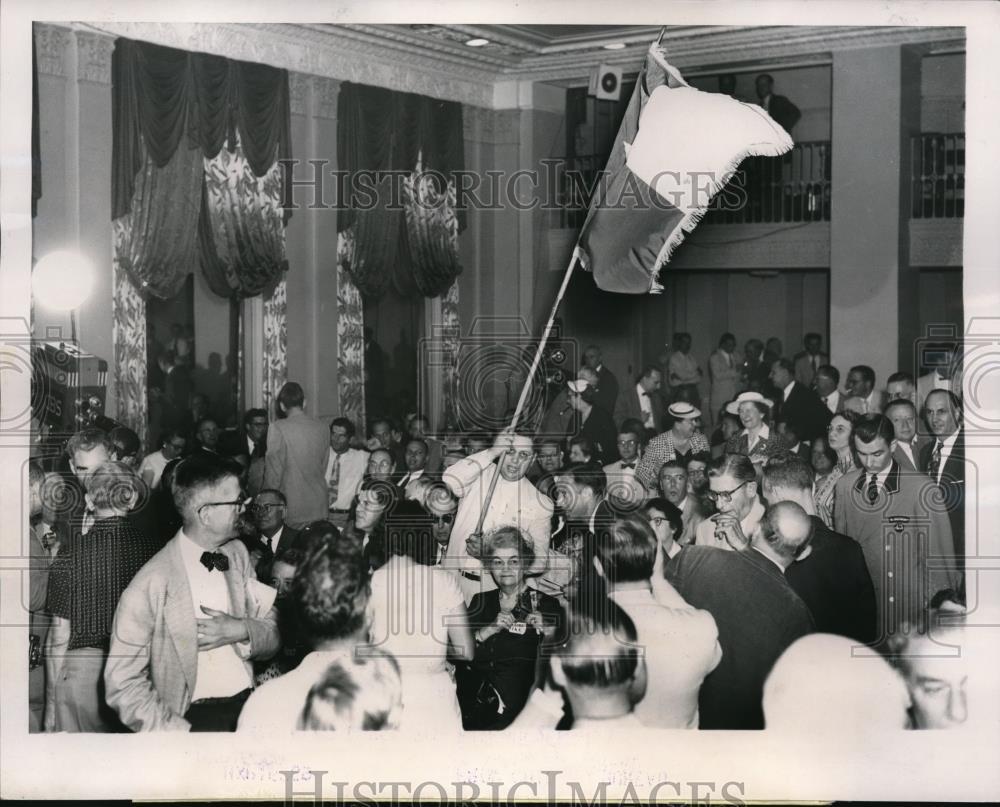 1951 Press Photo Texas Flag waves for Eisenhower