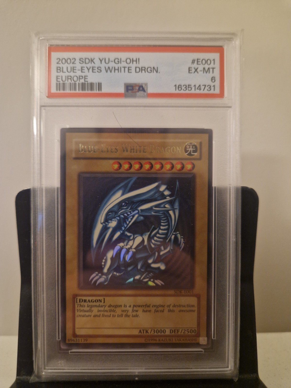 Yu-Gi-Oh TCG Blue-Eyes White Dragon SDK-E001