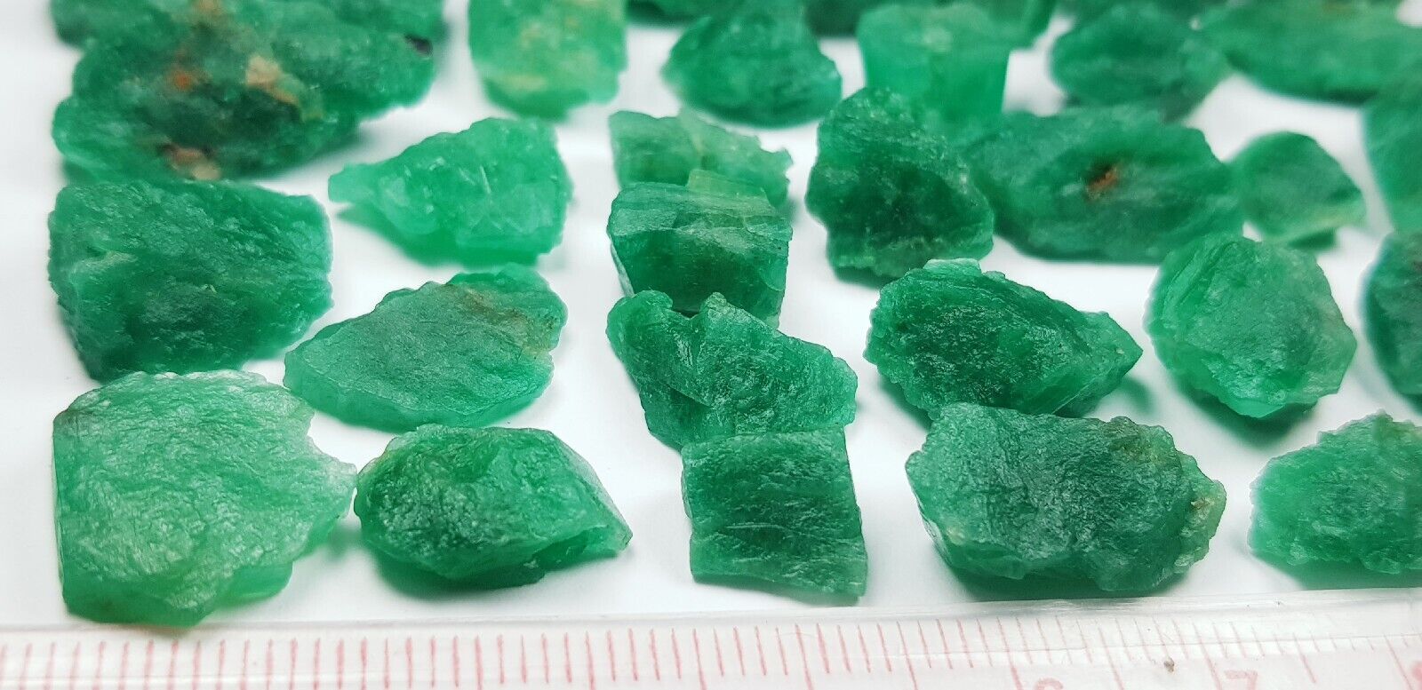 185 ct Natural Green color Emerald crystal Lot from Pakistan