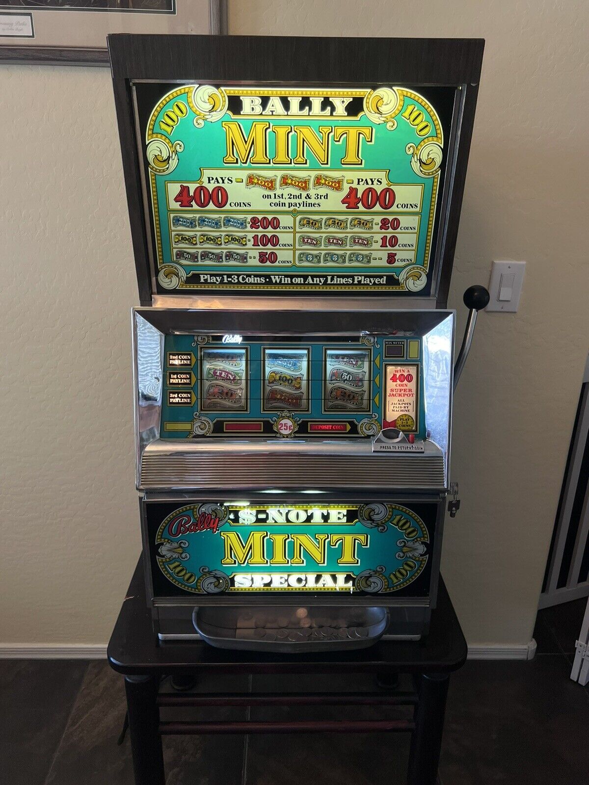 Bally 1979 Quarter Slot Machine , Reconditioned