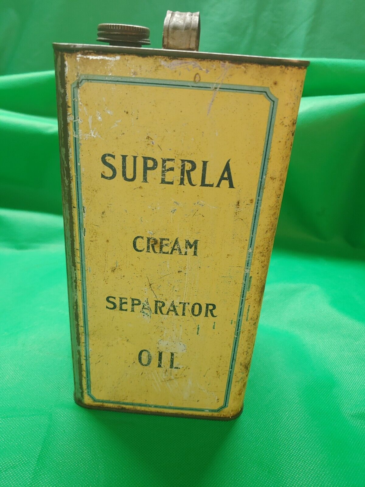 VTG  Superla Cream Separator Oil Can, One Gallon, STANDARD OIL CO. Chicago FAIR