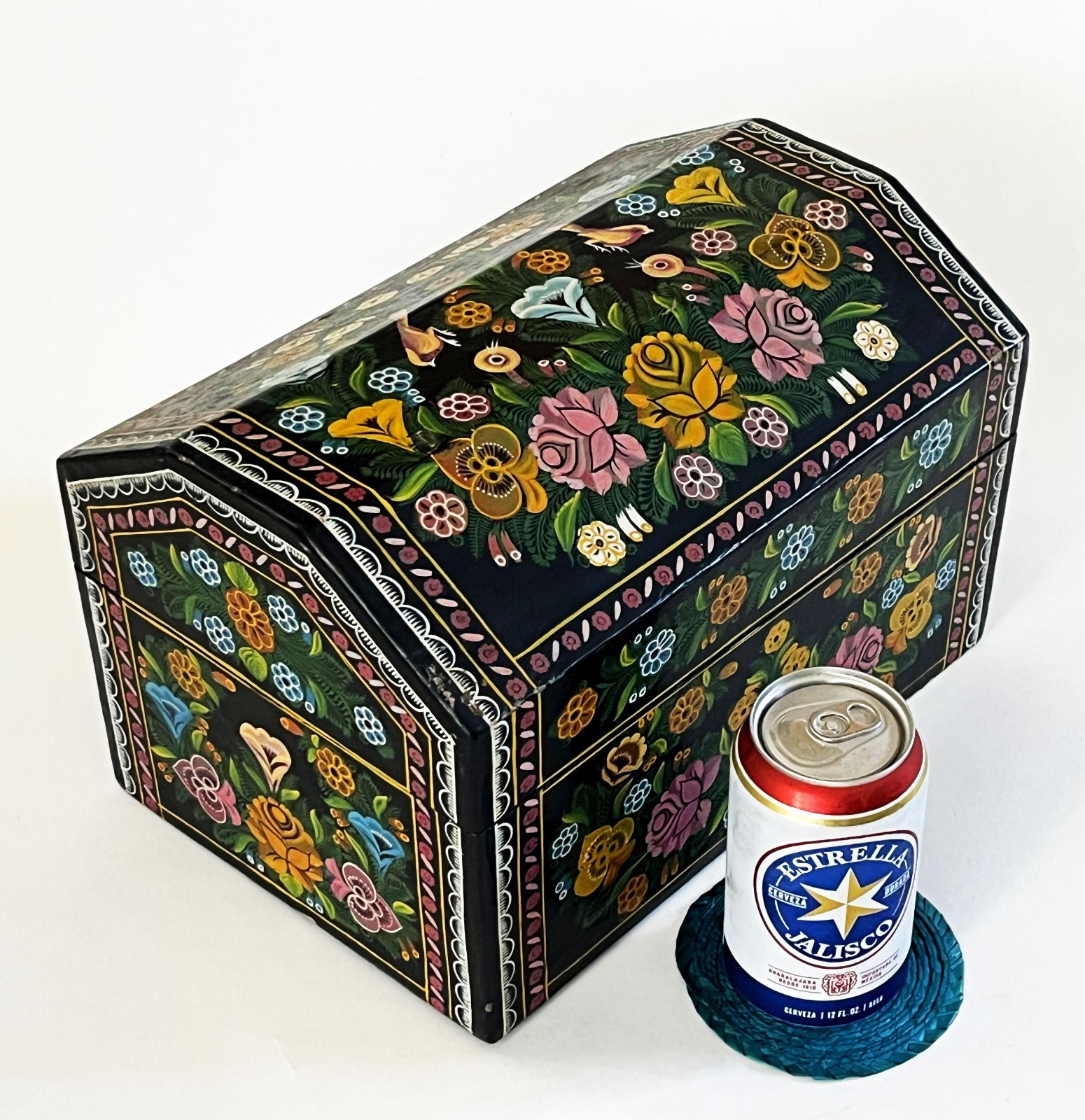 MEXICAN OLINALA GUERRERO FOLK ART MAQUE LACQUER LINALOE WOOD LG 12 x 8 BOX CHEST