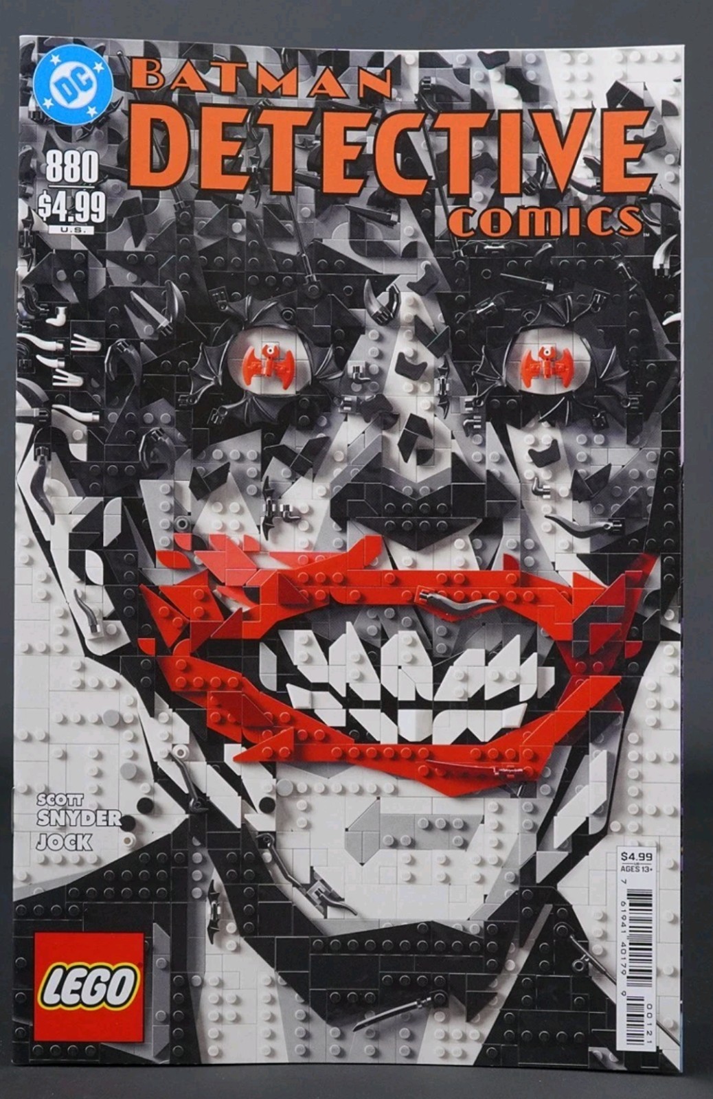 DETECTIVE COMICS #880 Facsimile Cvr B DC Comics 2026 ptg 0826DC0278 (CA) Lego DETECTIVE COMICS #880 Facsimile Cvr B DC Comics 2026 ptg 0826DC0278 (CA) Lego