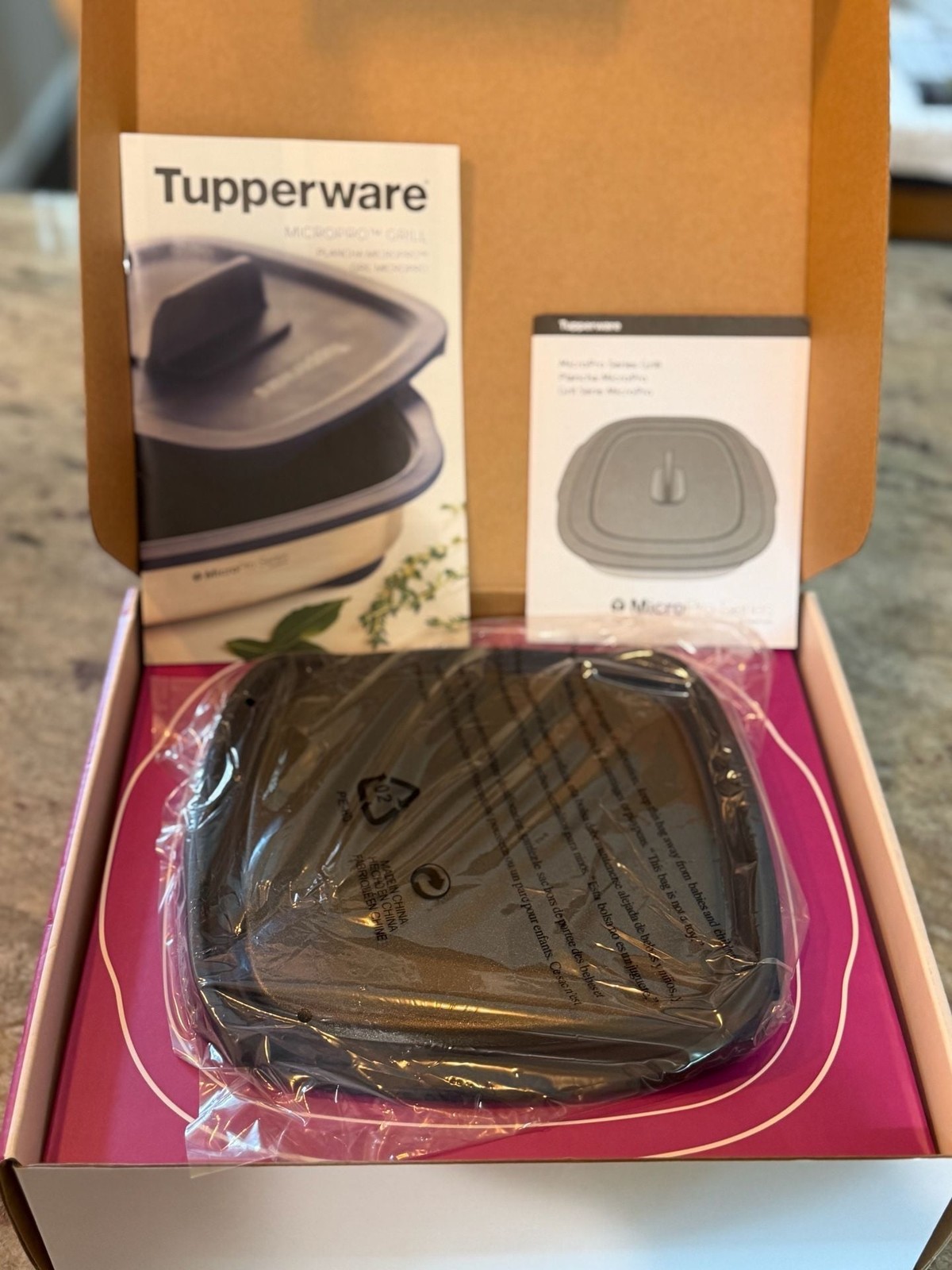 Tupperware MicroPro Series Grill Canyon Blue