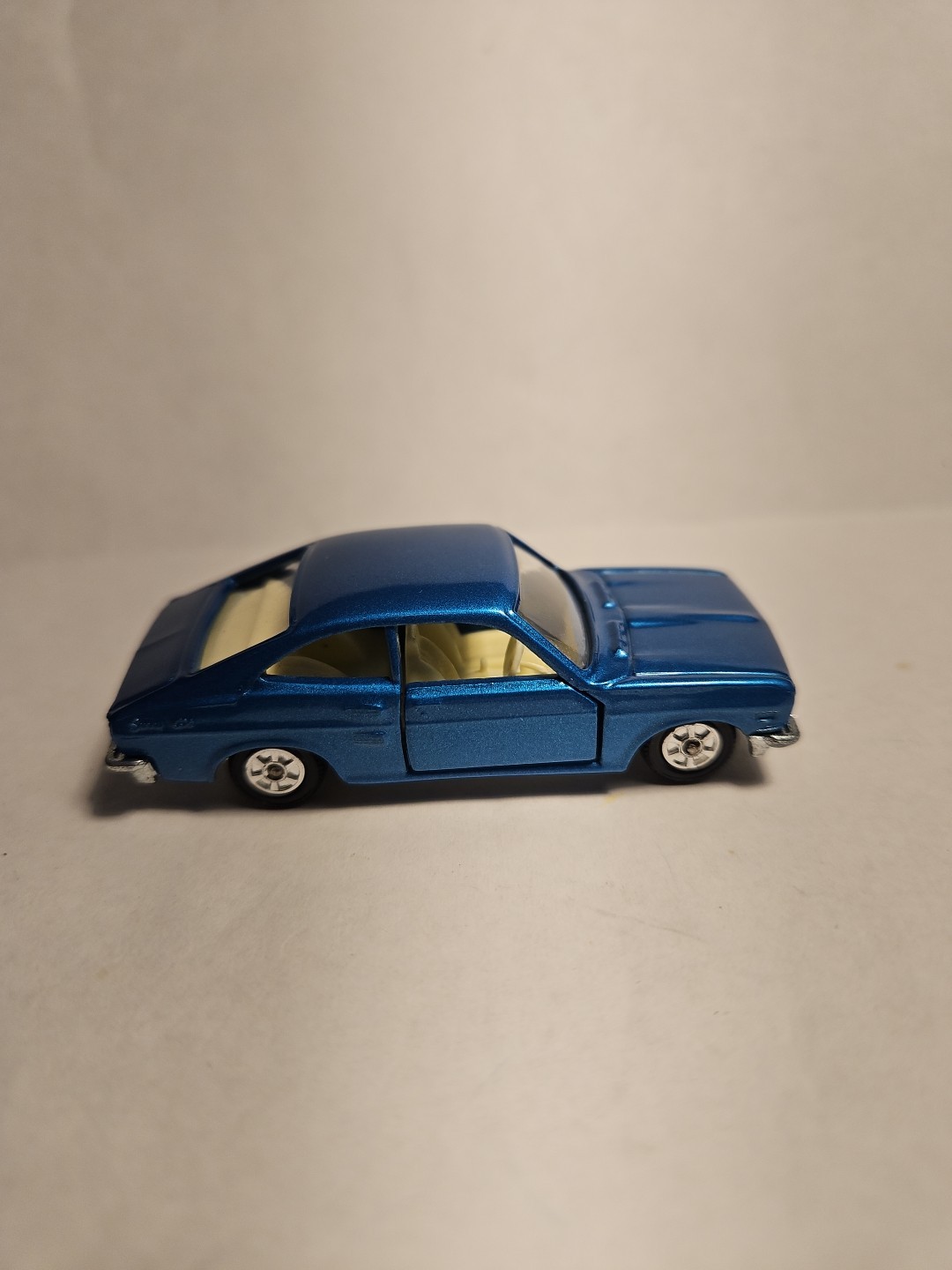 Tomica No.8 S=1/56 Made In Japan  Sunny 1200 GX Blue Excellent Condition Diecast