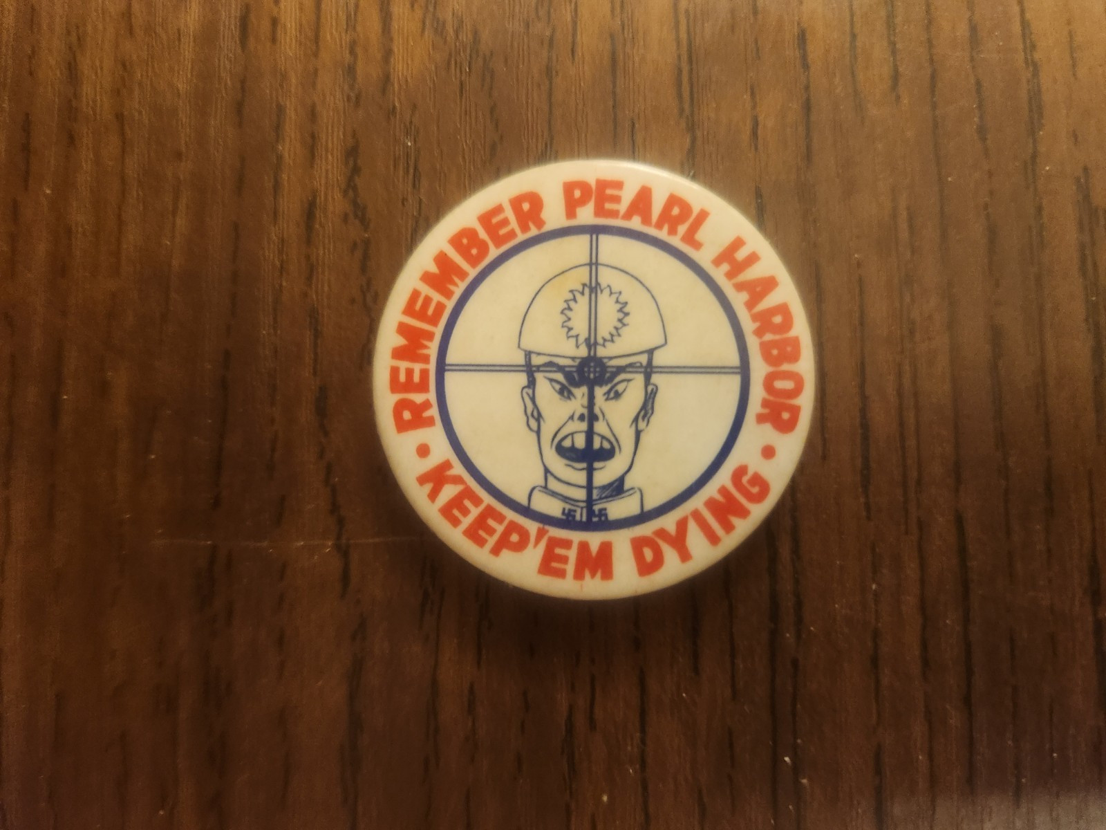 Vintage WW2 Pinback Remember Pearl Harbor Keep Em Dying Moffett Field Vintage WW2 Pinback Remember Pearl Harbor Keep Em Dying Moffett Field