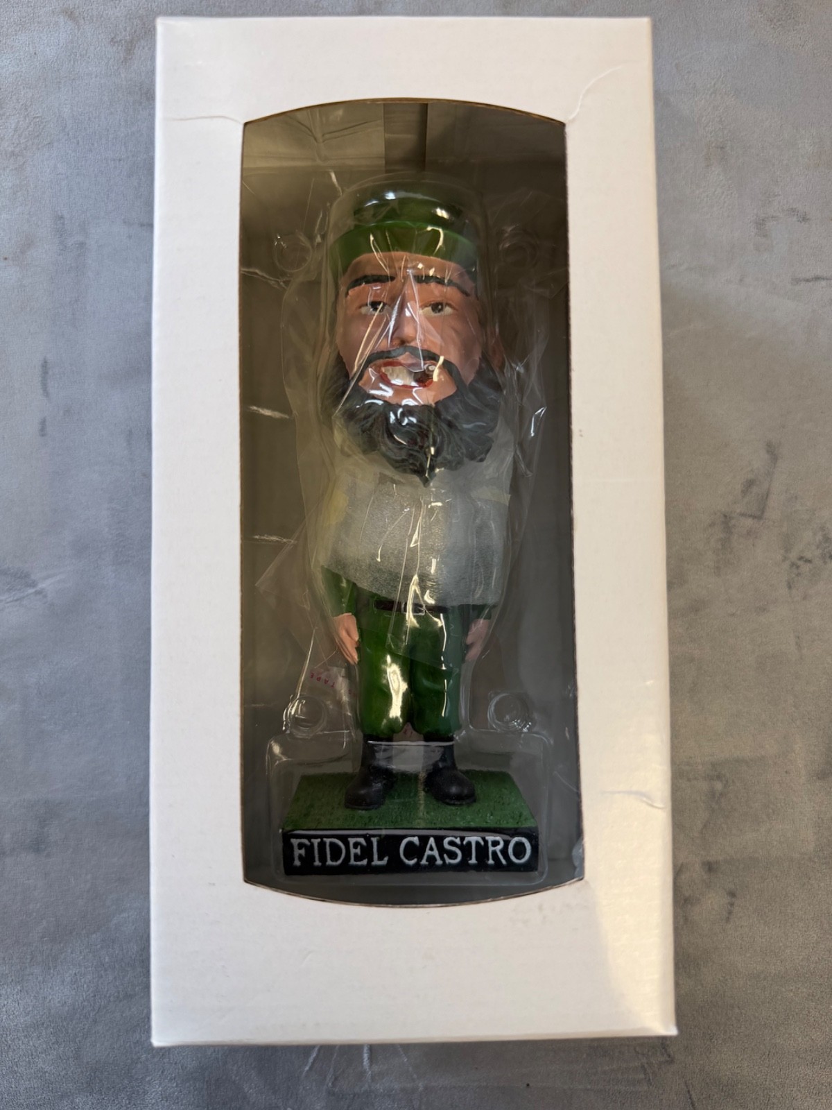 Fidel Castro Bobble Head, Cigar Smoking ,Green Military Uniform, Rare, NEW/BOX