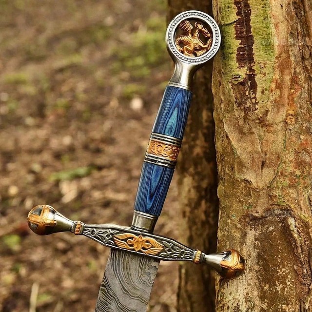Marvelous Handmade Damascus Steel Medieval Sword Viking Cosplay