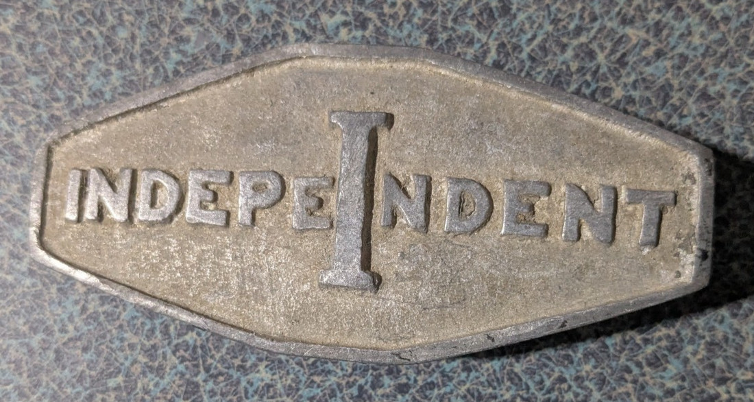 VTG Metal Independent Truck Co Emblem Badge Logo Trunk Tag Decal Ornament Gas
