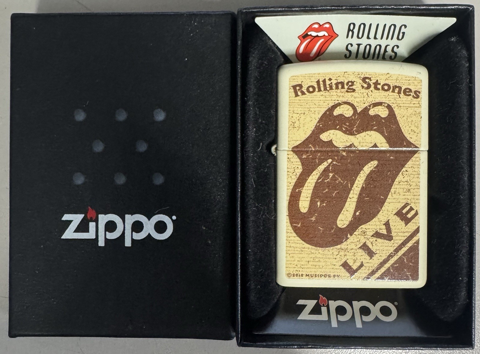 ZIPPO 2011 ROLLING STONES LIVE TONGUE WHITE MATTE LIGHTER SEALED IN BOX D908