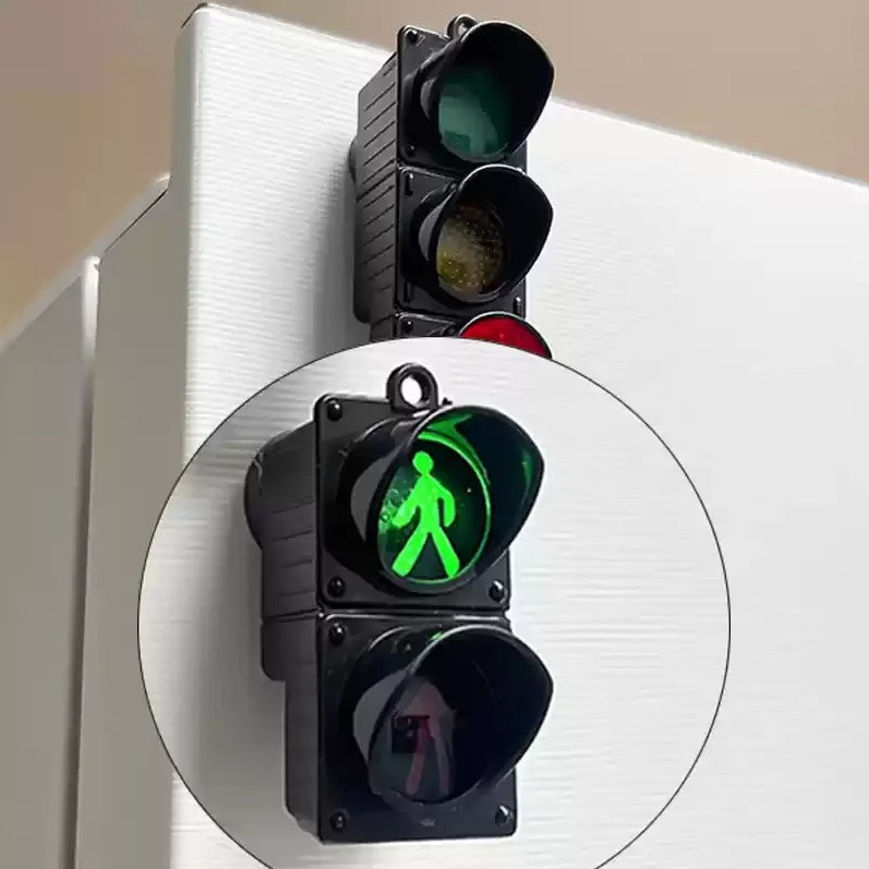 1pc Traffic Light Fridge Magnet Pedestrian Signal Mini Creative Home Decor Toy