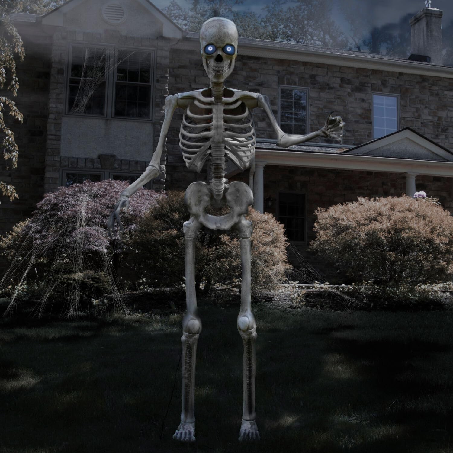 8FT MOTION-ACTIVATED TOWERING SKELETON ANIMATRONIC TALKING INDOOR OUTDOOR