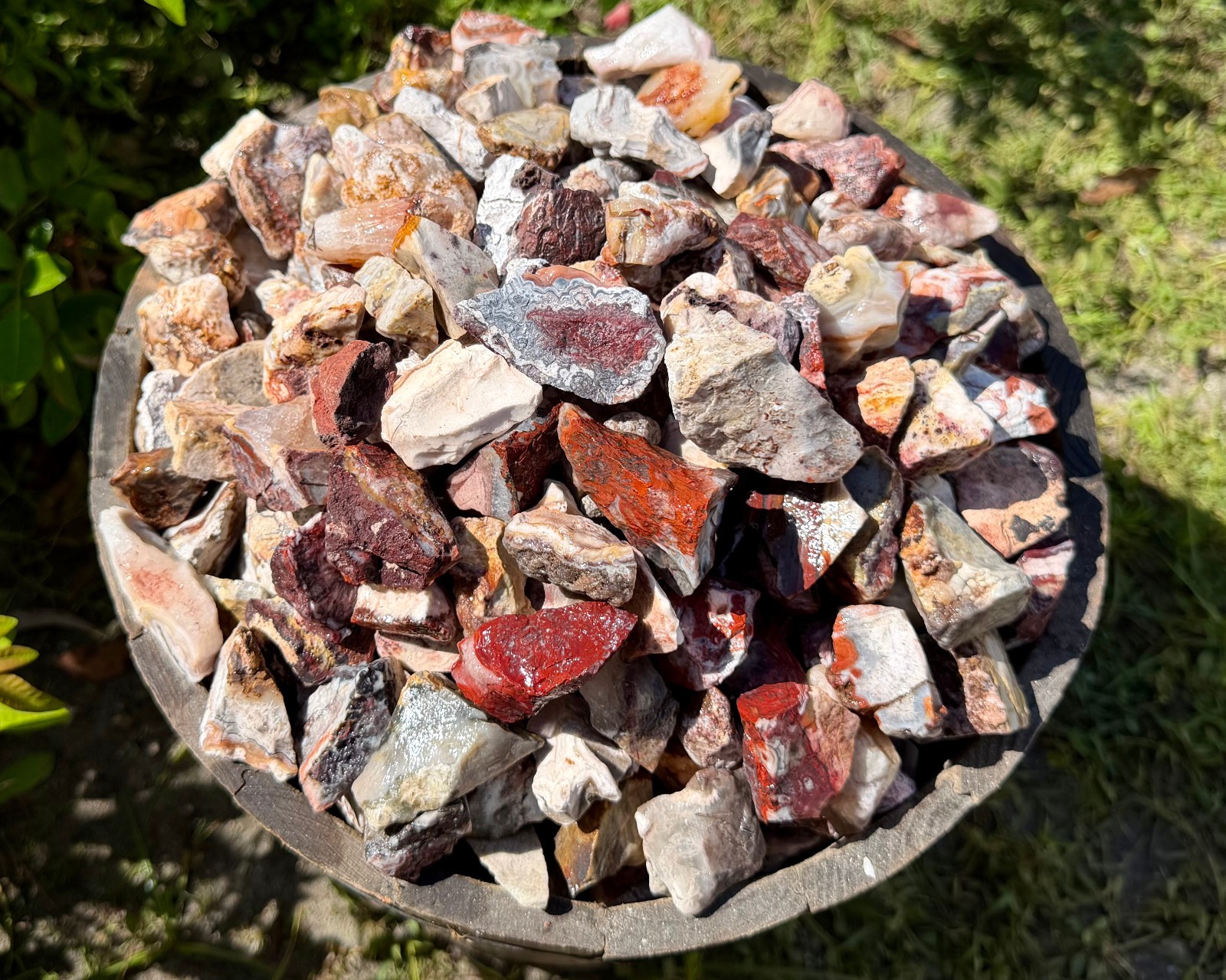 Crazy Lace Agate Rough Natural Stones Wholesale Bulk Lots (Raw Agate Crystals)