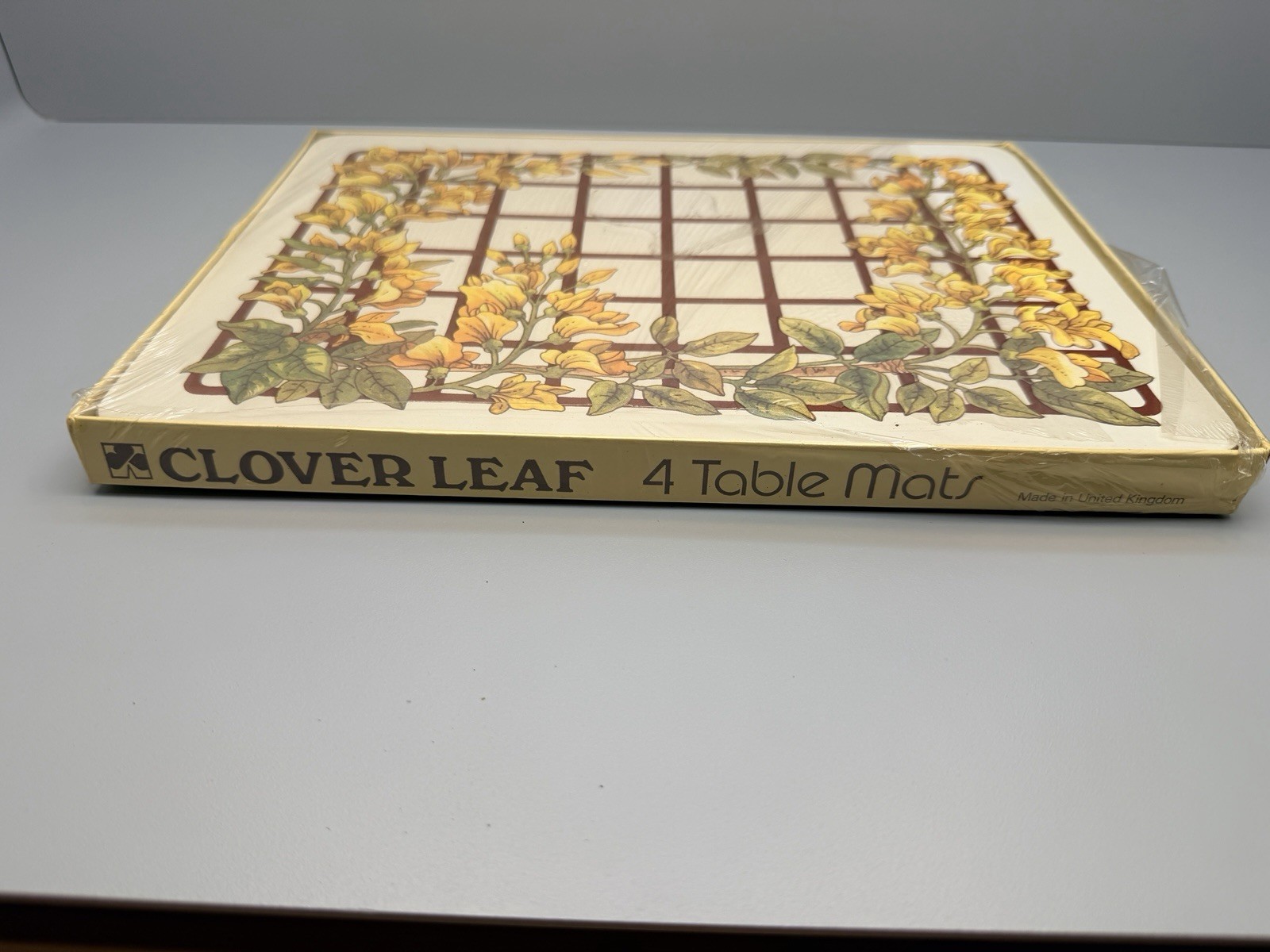 Vintage Clover Leaf 8 Table Mats Placemats Floral Made in UK 4 Boxed