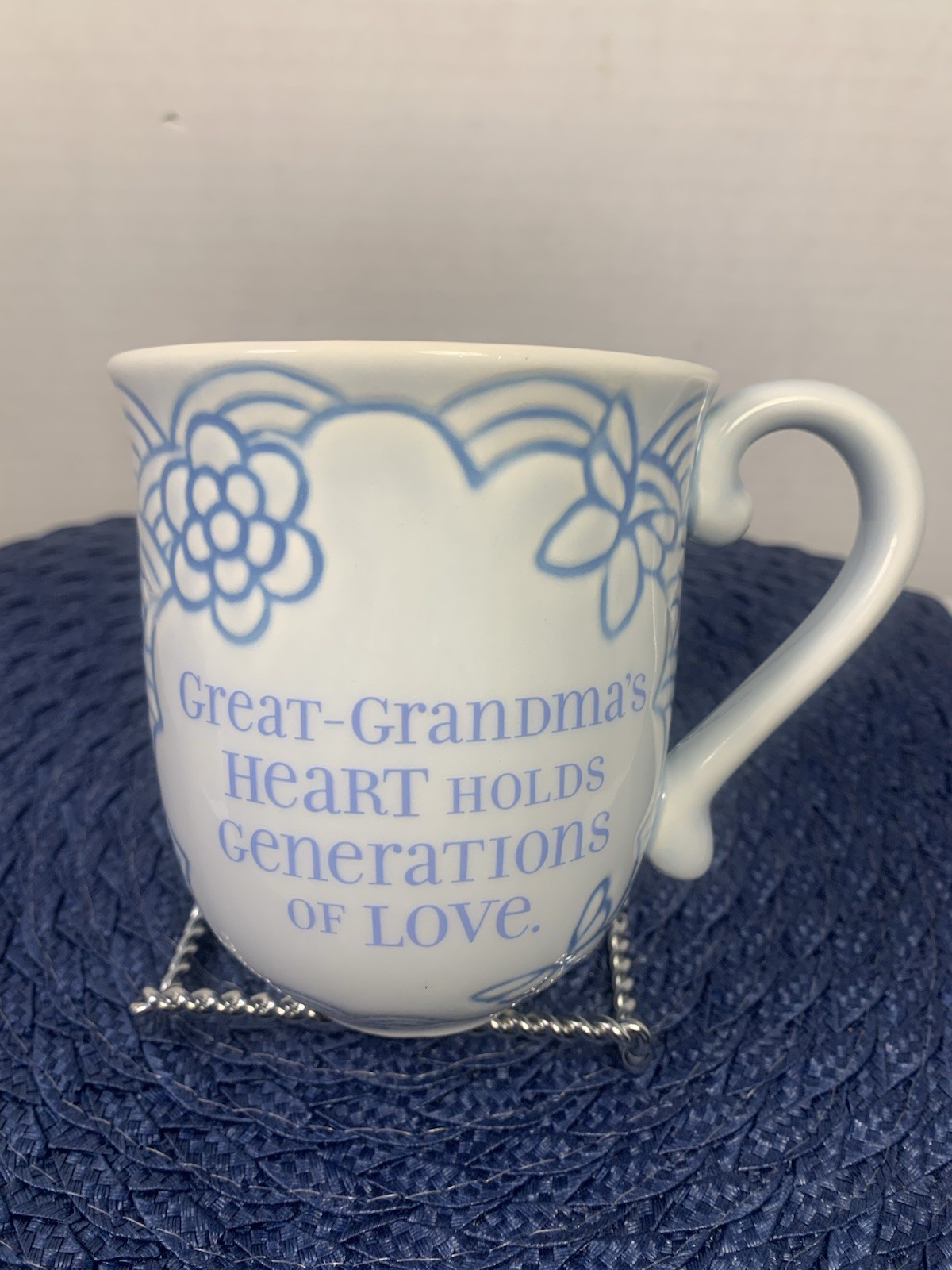 Hallmark 12 Oz Mug GREAT-GRANDMA’S Heart Holds Generations Of Love 