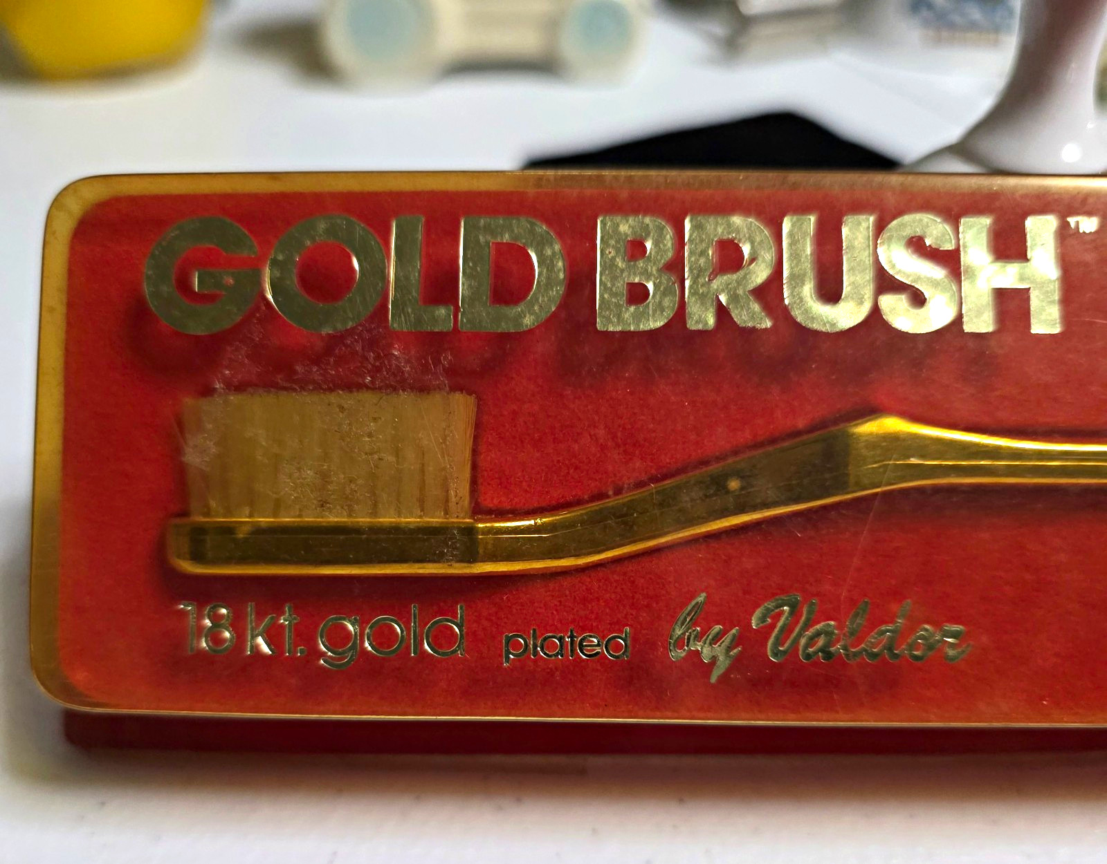 Rare VTG Gold Brush 18kt Gold Plated by Valdor with Original Display Case