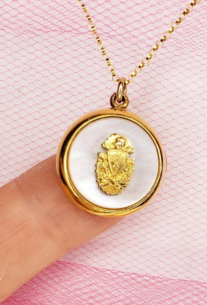 PIKE Antique Vtg PI KAPPA ALPHA Picture Locket w / GF Chain Fraternity Photo