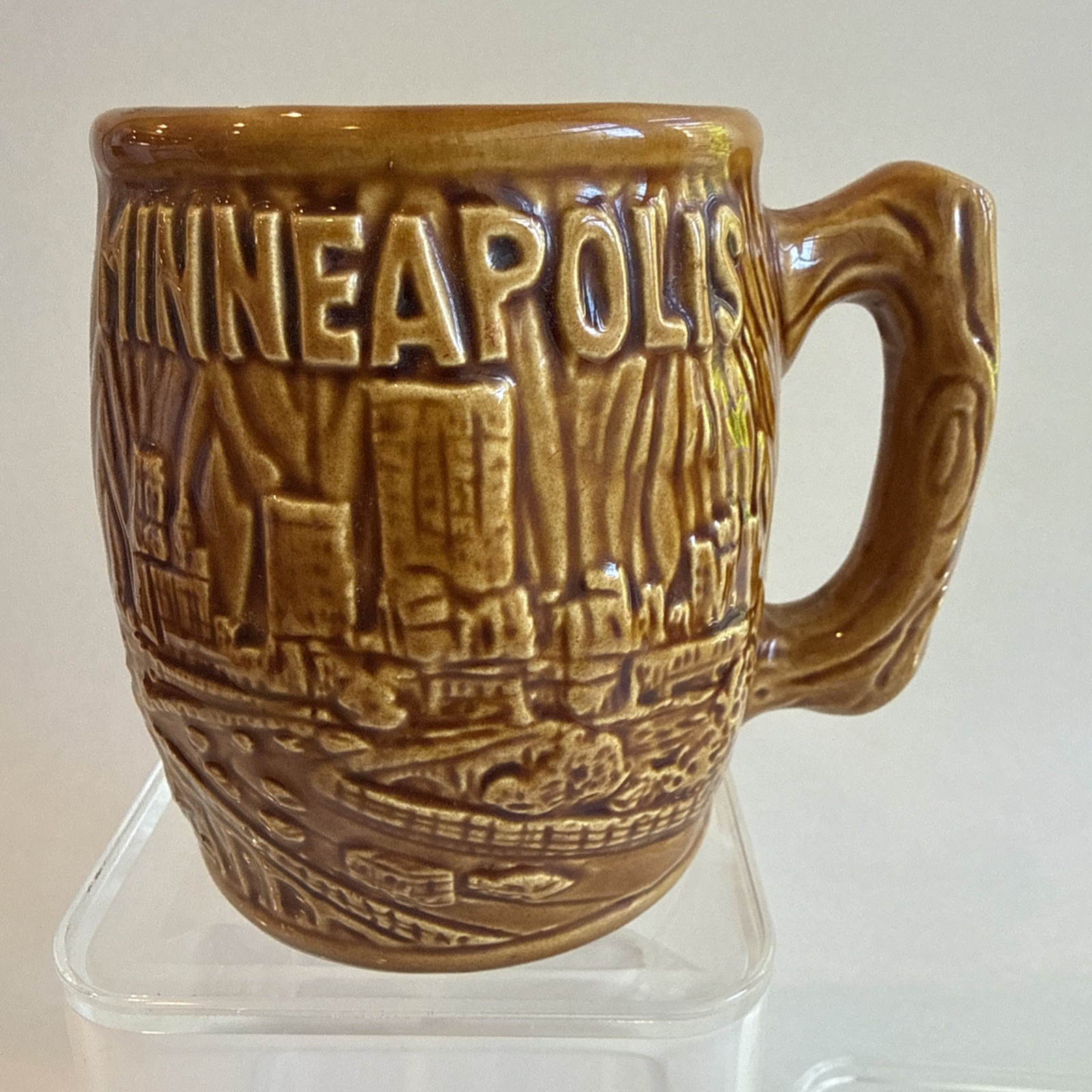 Vintage Minneapolis Coffee Mug Tiki 3D Cup Barrel Style Great Condition