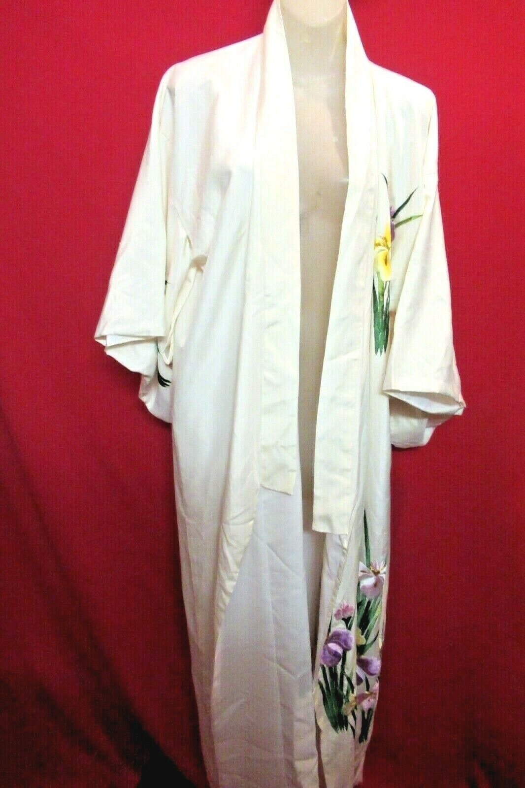 KYOTO 100% SILK White hand stitched Floral Vintage Japanese Kimono One Sz Plus 