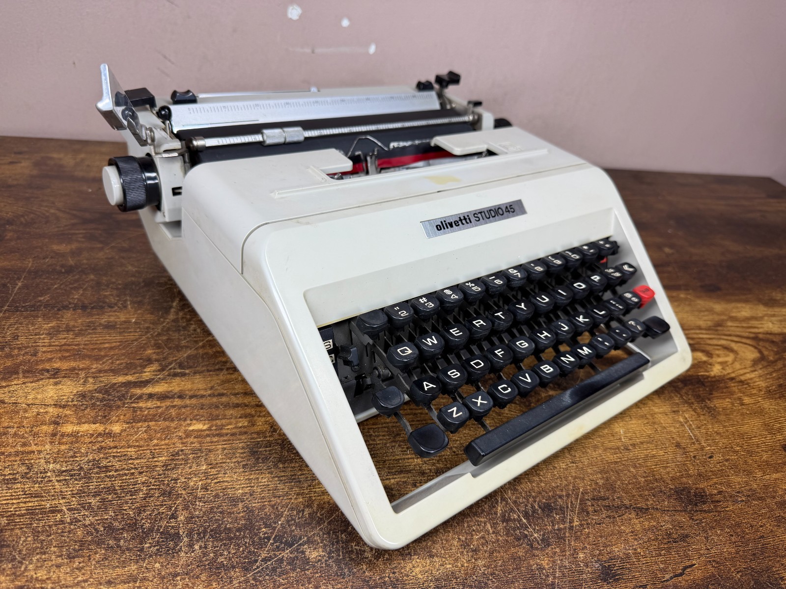 Nice Serviced 1973 Olivetti Studio 45 Fully Functional Portable Typewriter