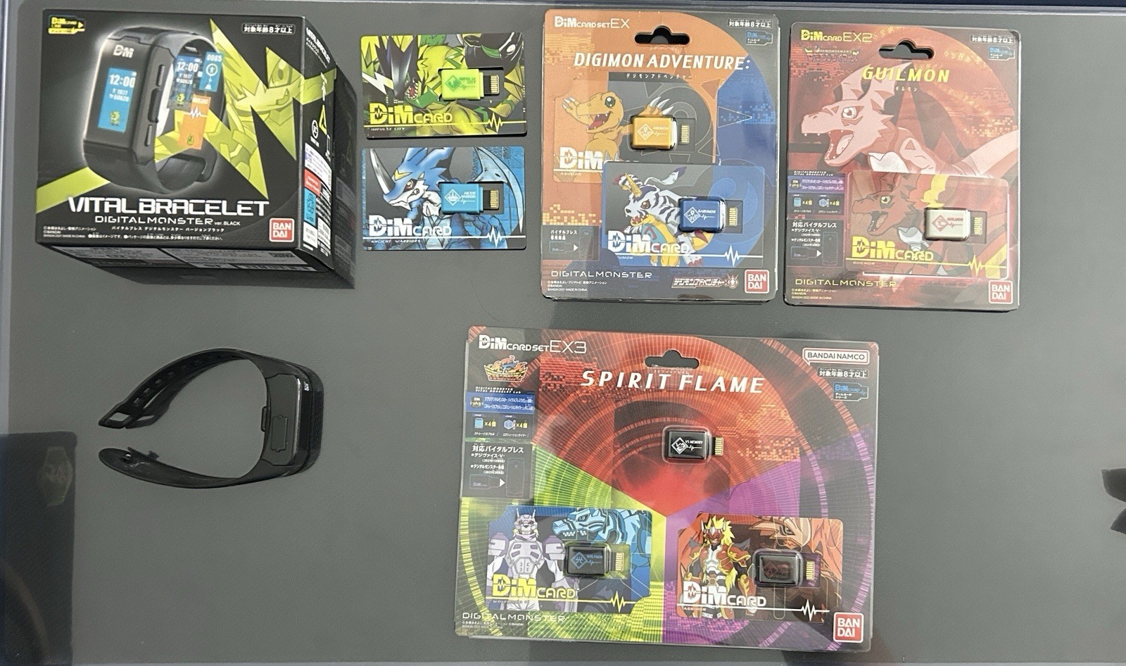 Digimon Vital Bracelet Digivice Black Original Open Box Used with used Dim Cards