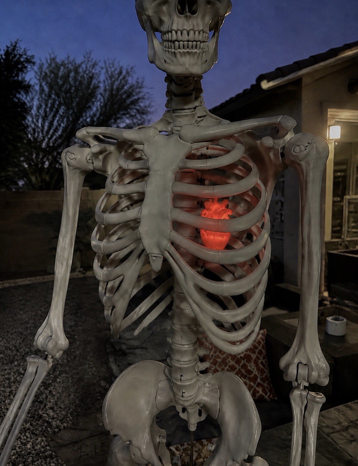 Halloween Realistic Spooky Glow Heart for Giant Skeletons w/ Hidden Mount