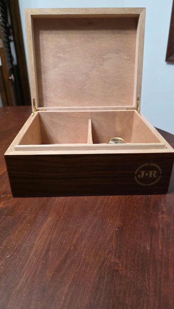 J.R. Cigar Humidor Box
