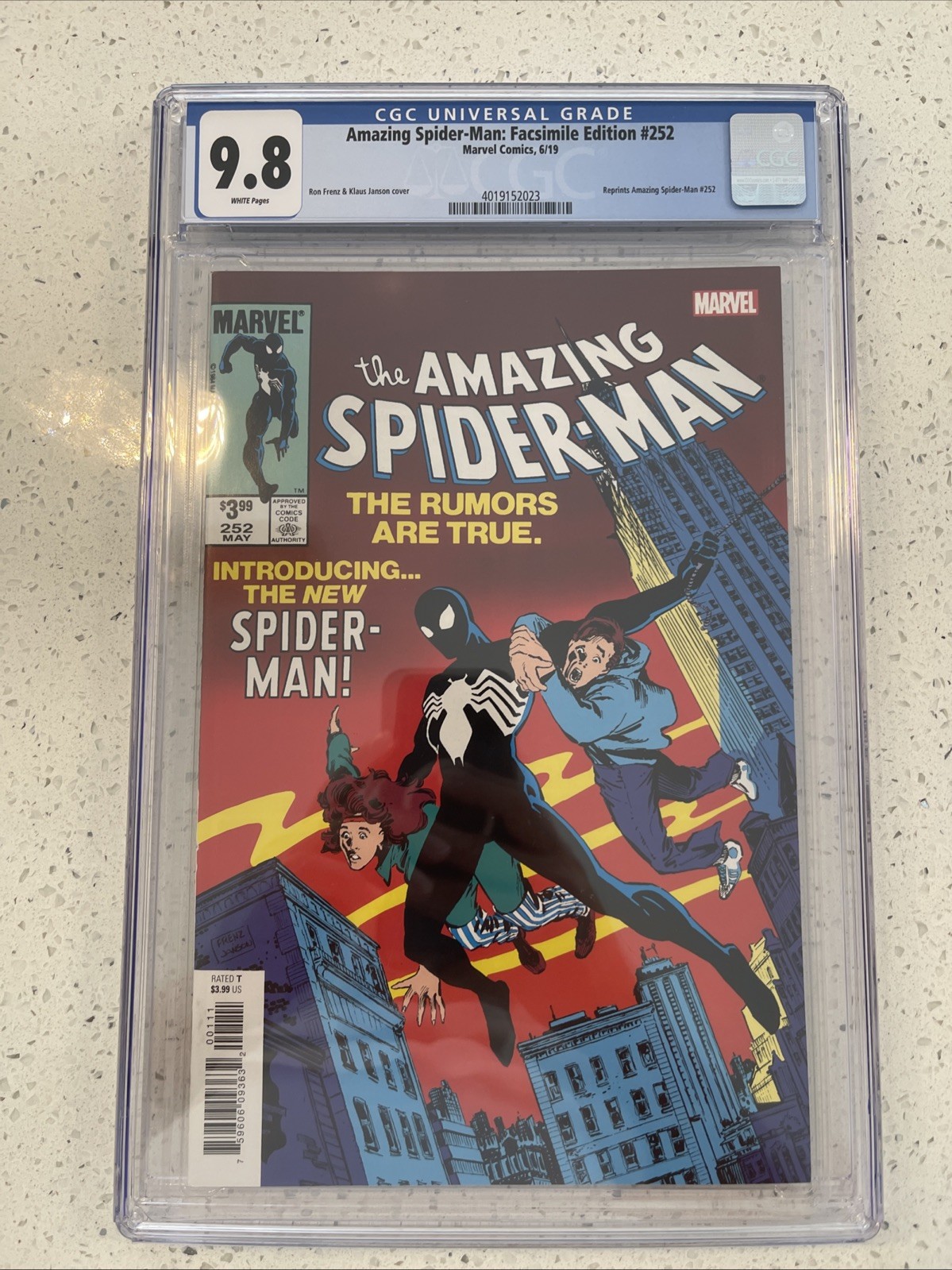 Amazing Spider-Man Facsimile #252 (2024 Marvel Comics) Trade  Variant CGC 9.8