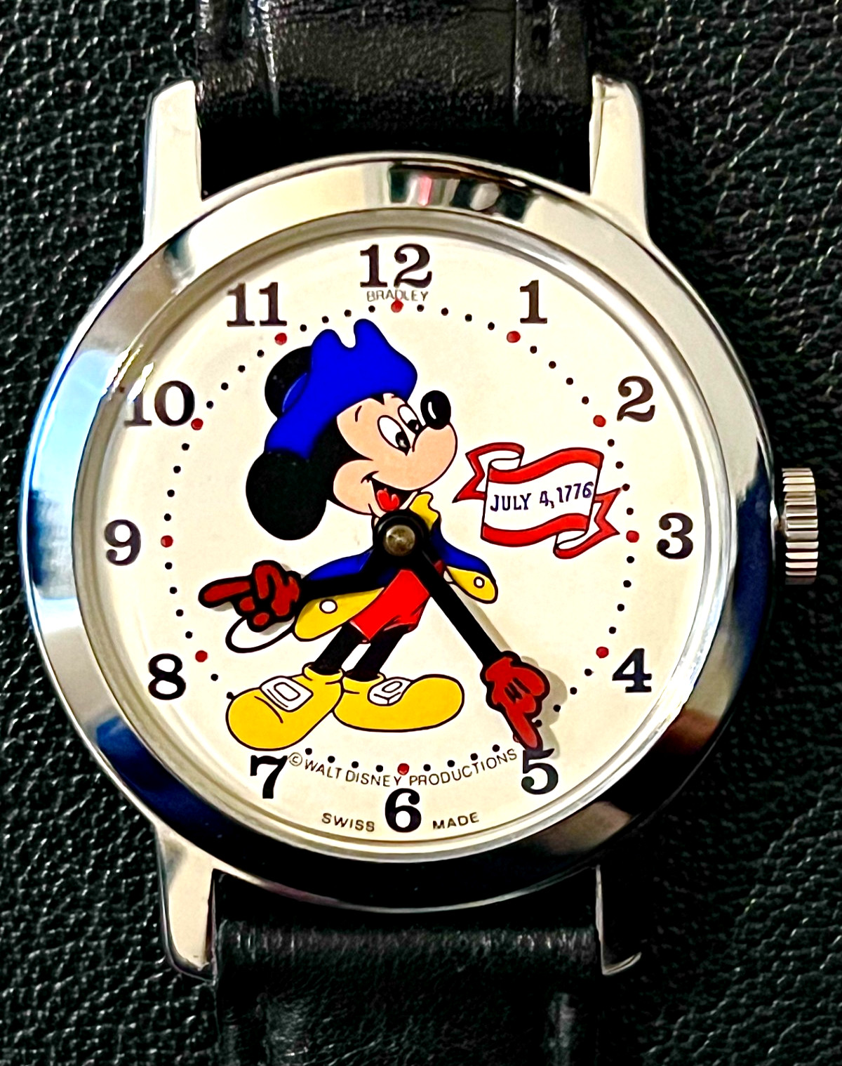 Vintage 1970s Bradley Mickey Mouse Mechanical Wind-Up Men\'s Watch | Runs Perfect