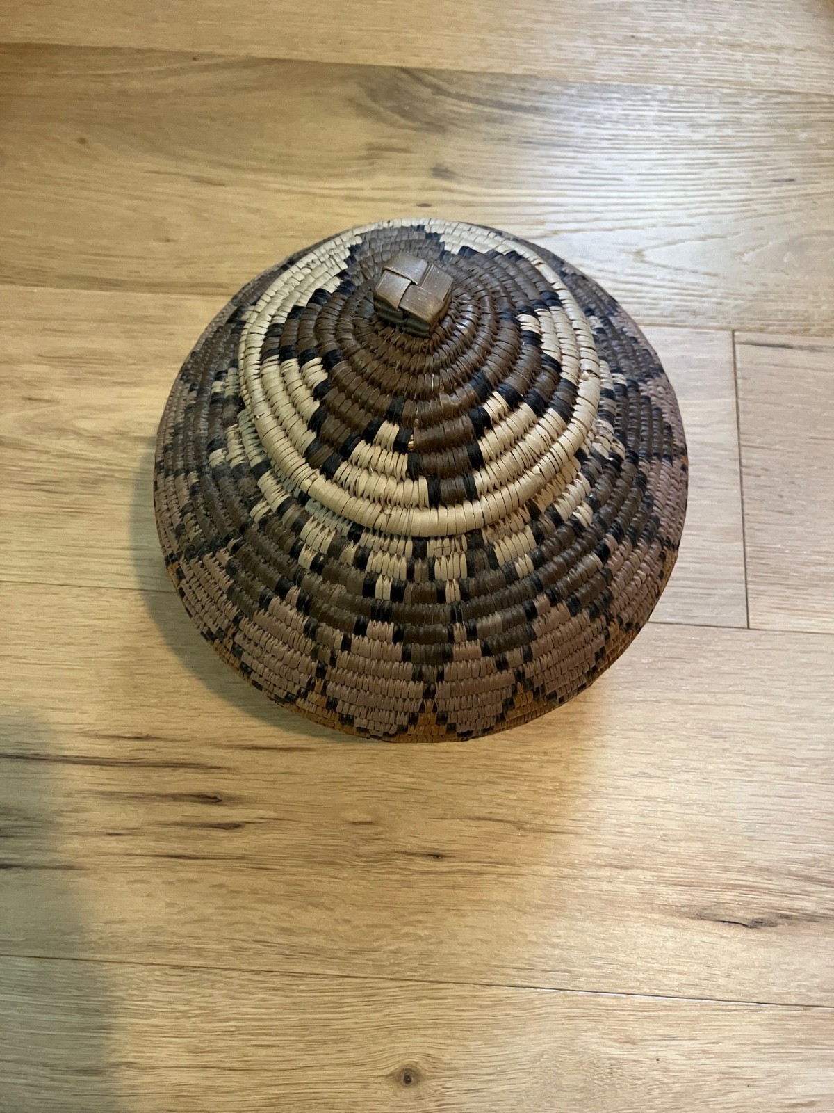 Authentic Zulu Ukhamba Woven Basket with Lid - South Africa Boho Decor 8.5\