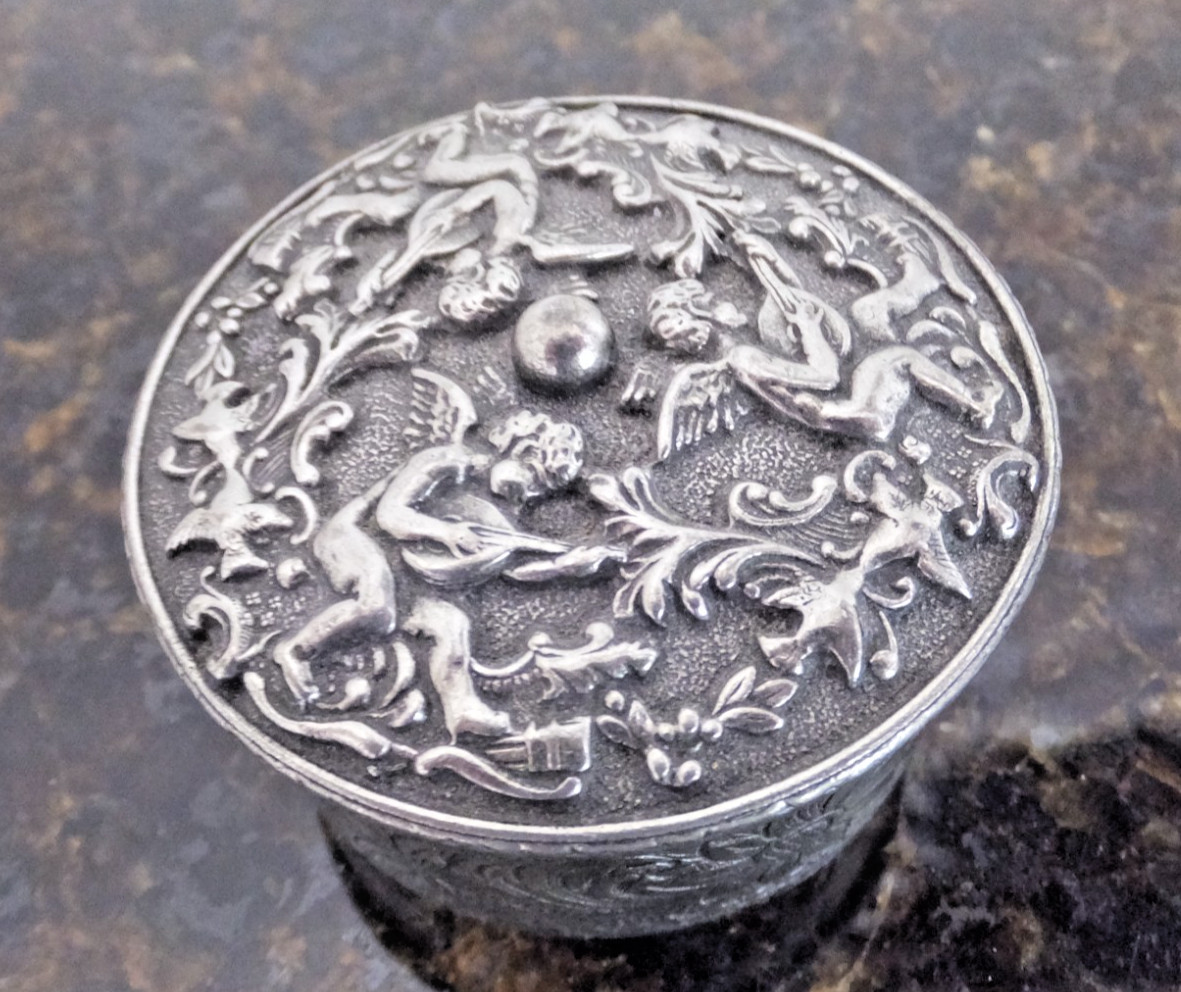 Vintage 1992 Heritage Pewter Cherub Flower Detailed Design Miniature Trinket Box