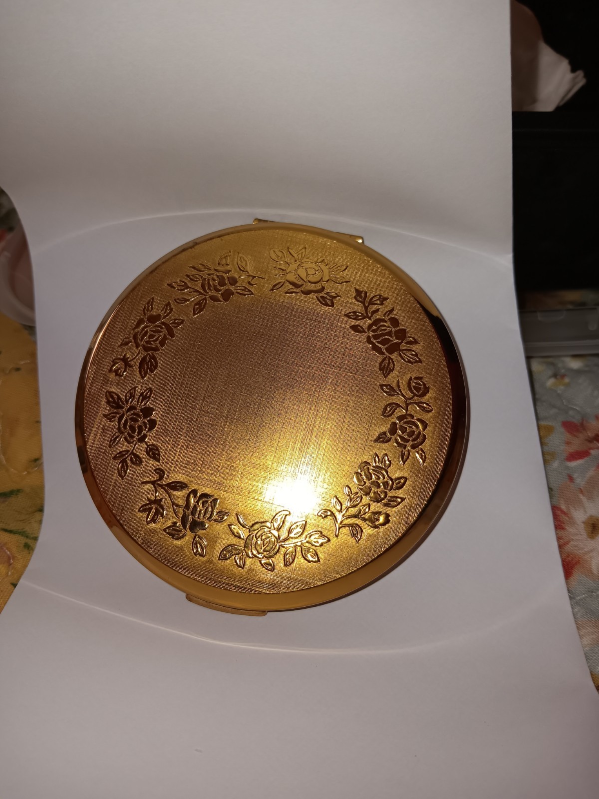 Vintage 1960\'s Stratton Powder Compact Gold Floral Unused Signed Velvet Pouch