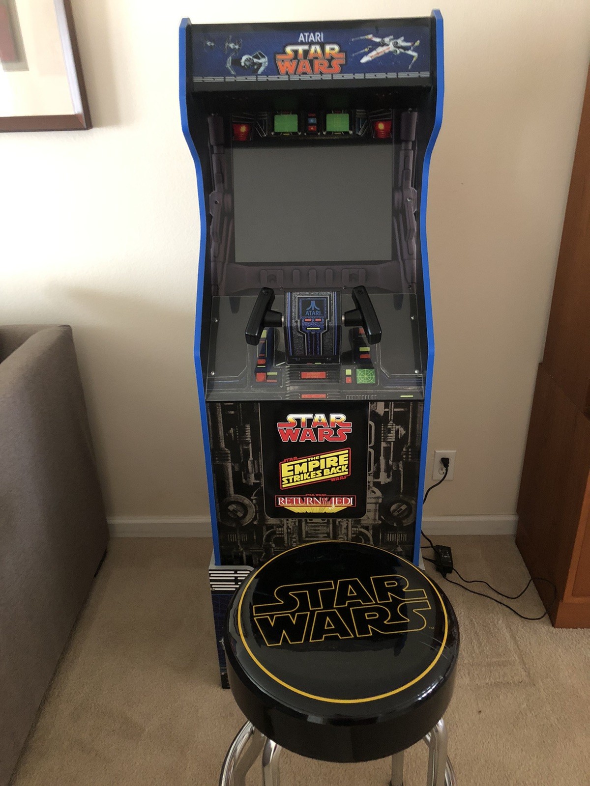 Arcade1up Star Wars Arcade Atari Edition with Light Up Marquee and Stool