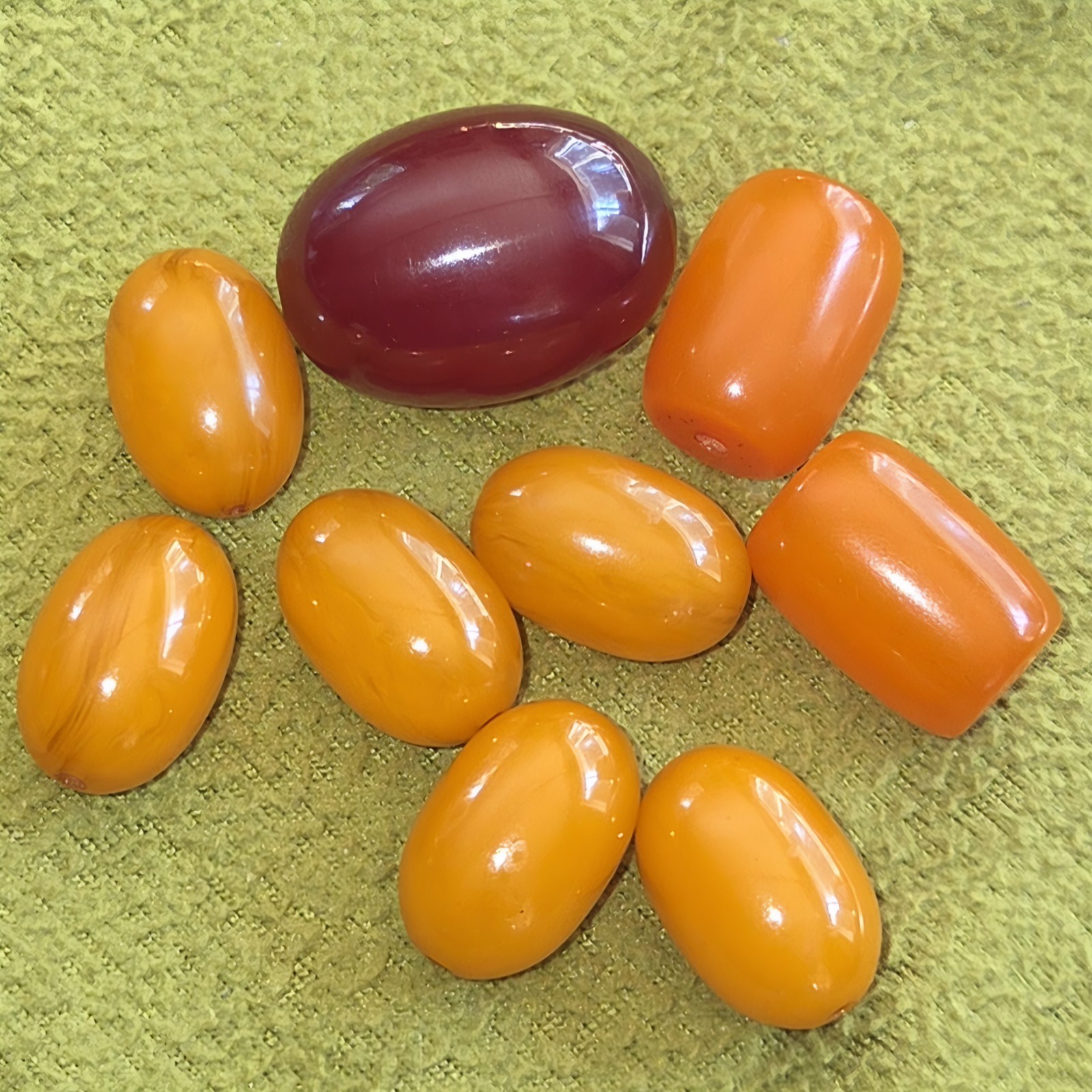 Vintage Cherry Amber Bakelite & Butterscotch Beads Mixed Lot of 9  30 Grams 