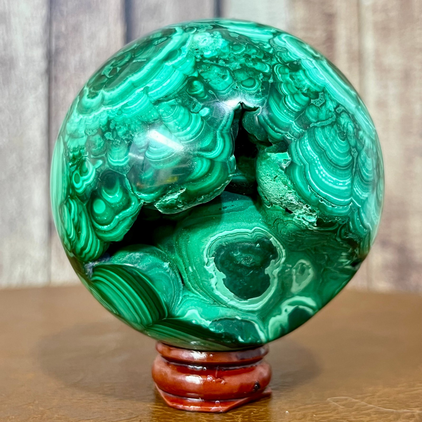 560 g Natural Malachite Sphere Ball Peacock Feather Pattern Crystal Decor